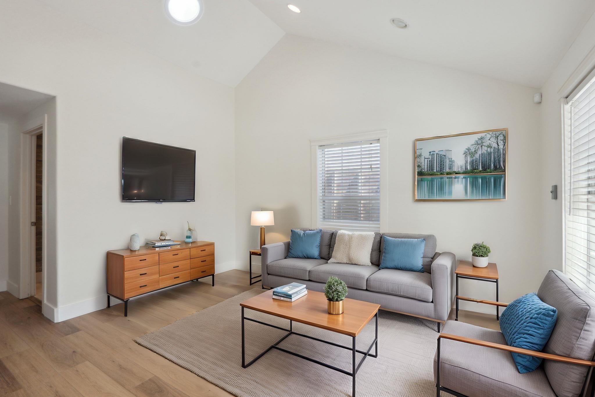 2110 E 16th St, Austin, TX 78702