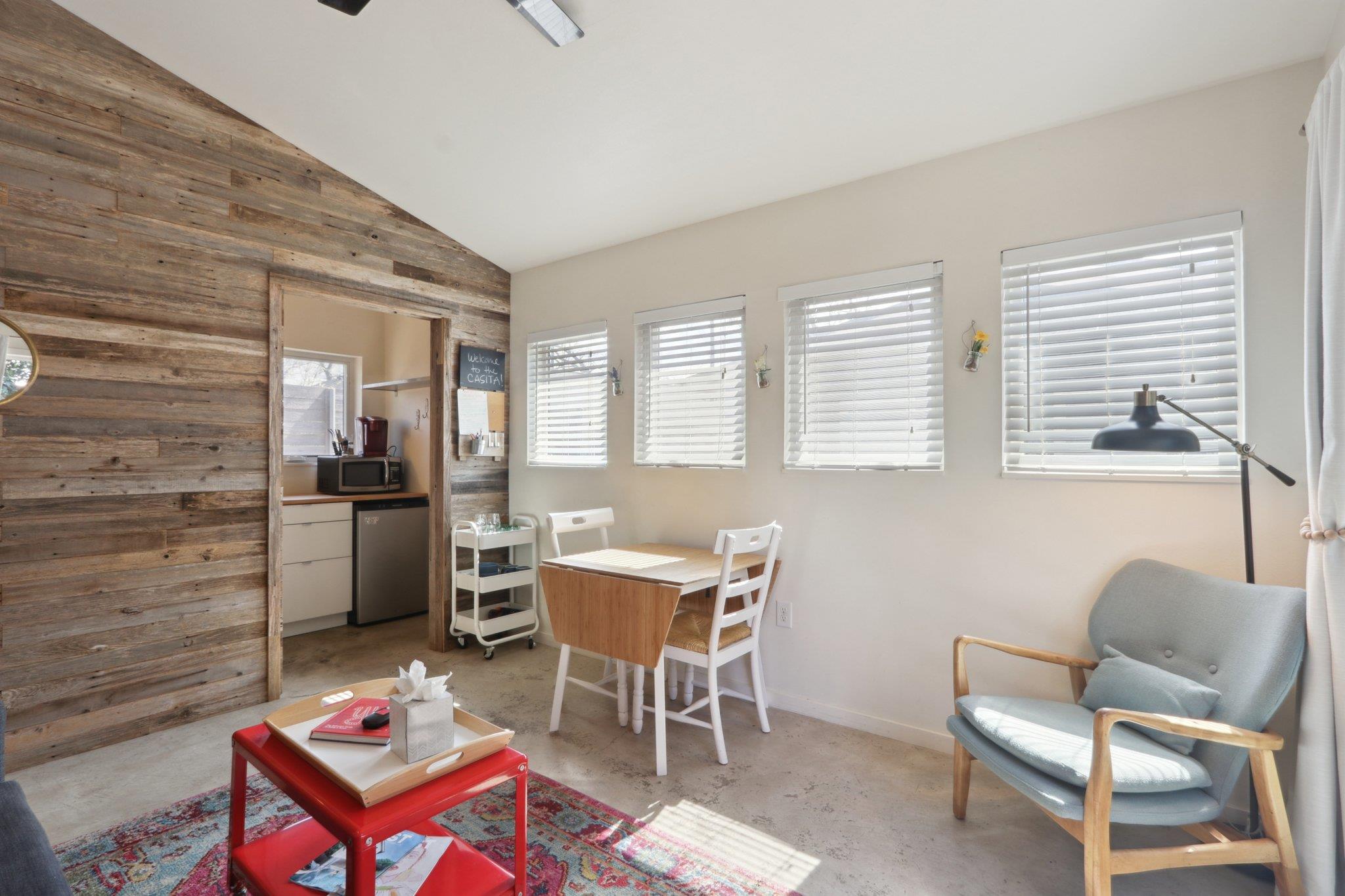 2110 E 16th St, Austin, TX 78702