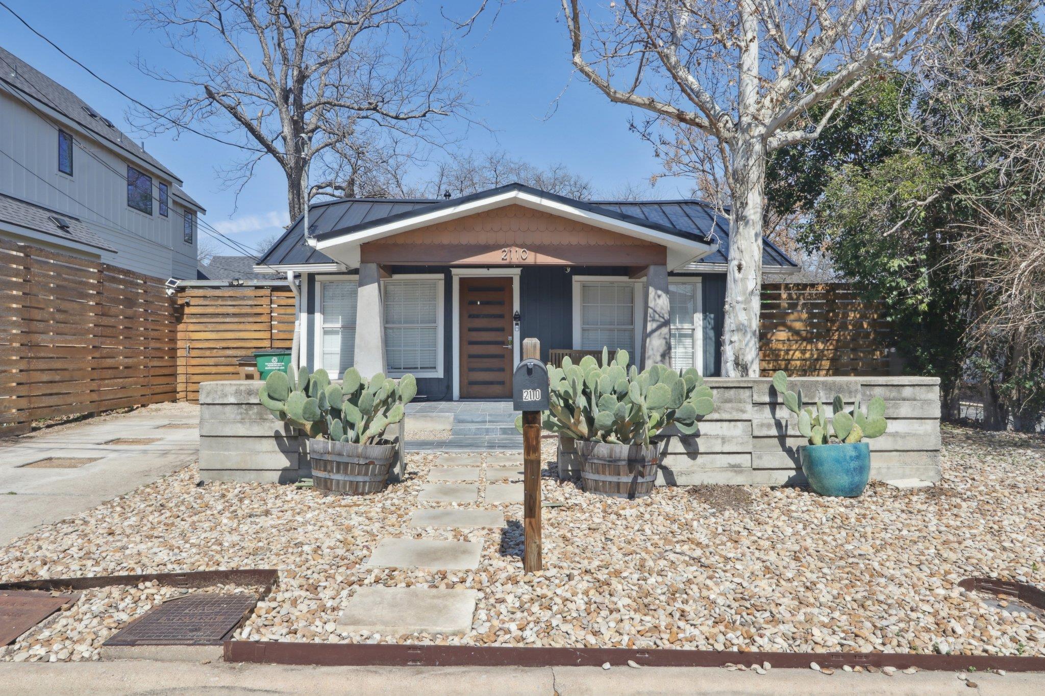 2110 E 16th St, Austin, TX 78702