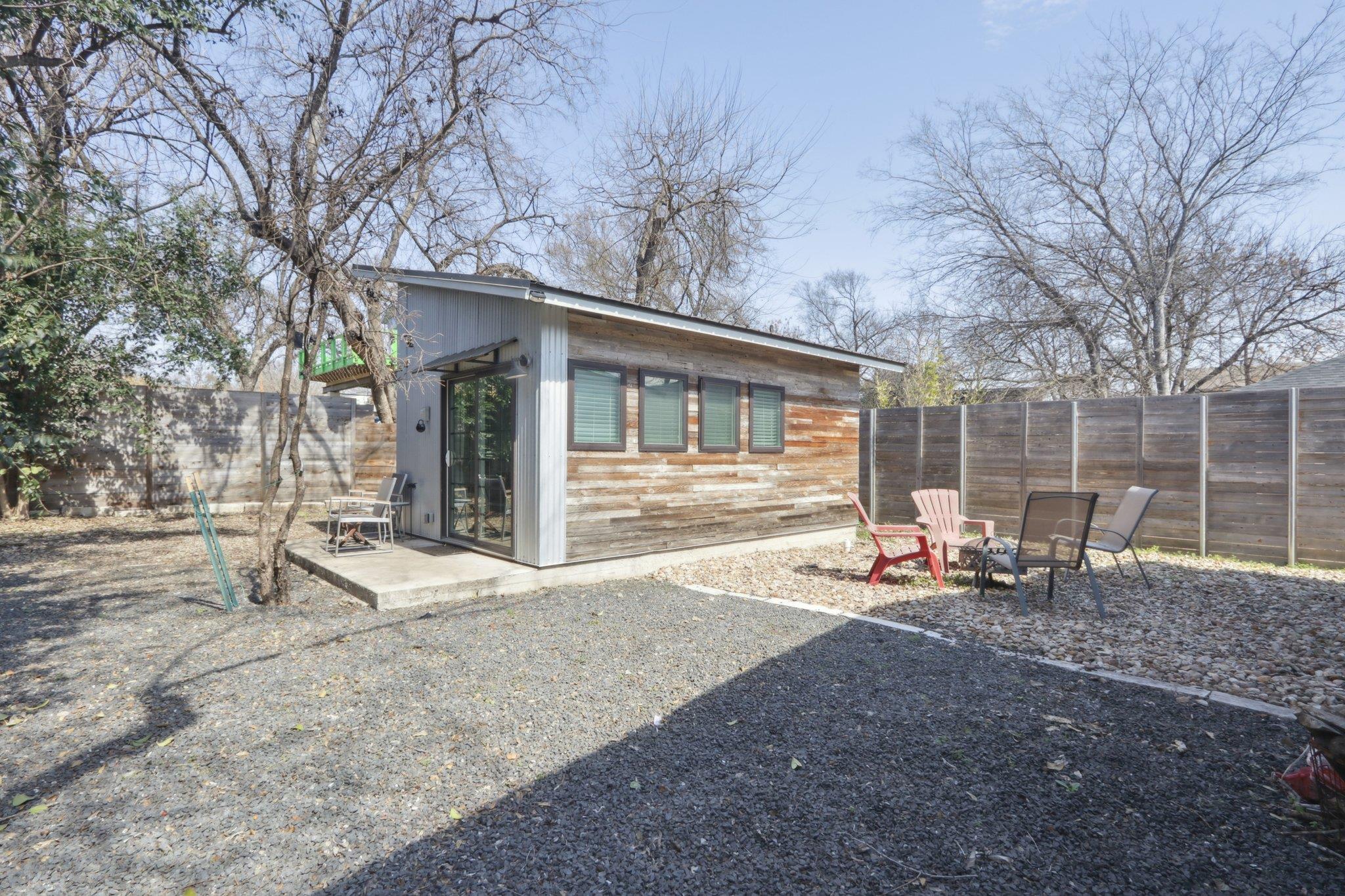 2110 E 16th St, Austin, TX 78702