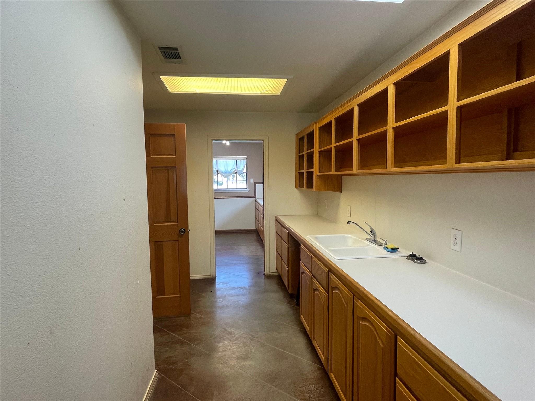 1312 N US Highway 281, Lampasas, TX 76550