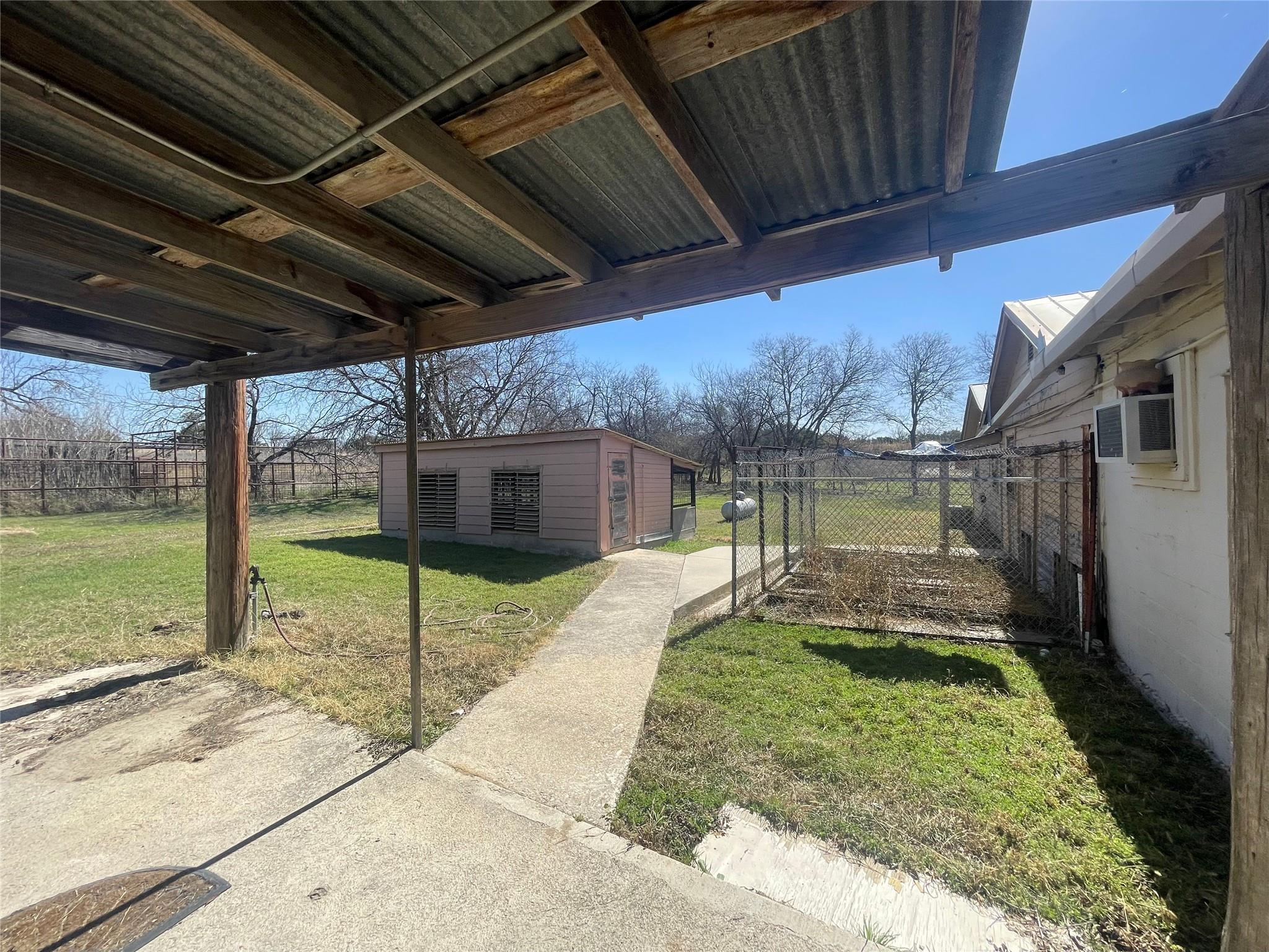 1312 N US Highway 281, Lampasas, TX 76550