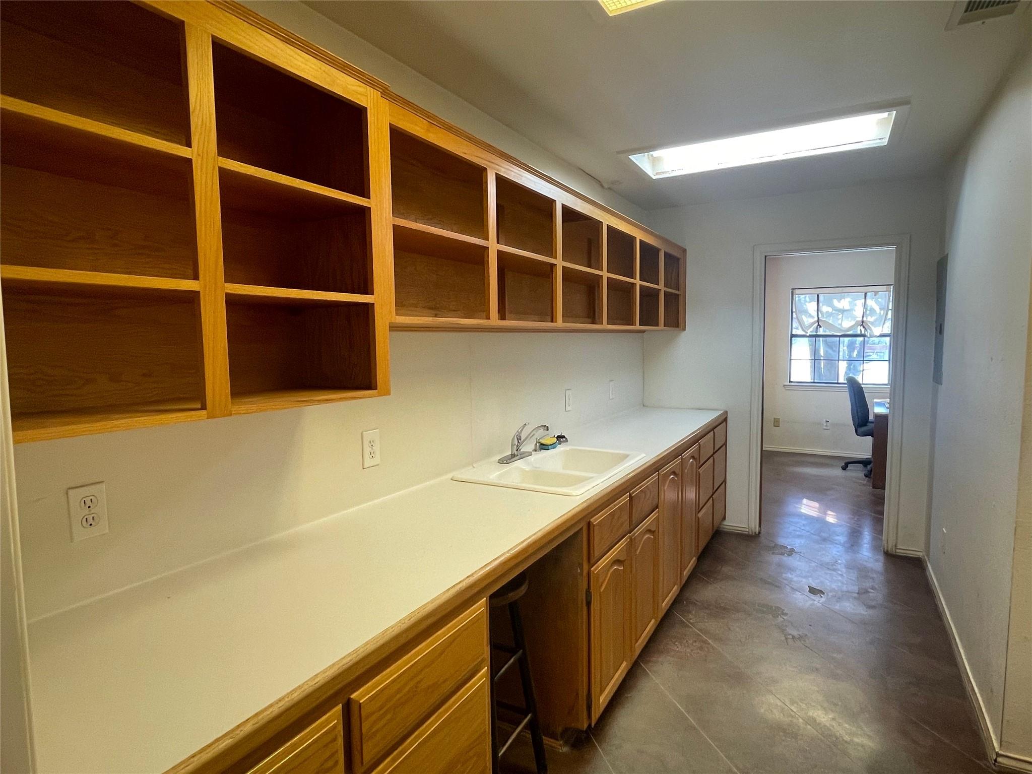 1312 N US Highway 281, Lampasas, TX 76550