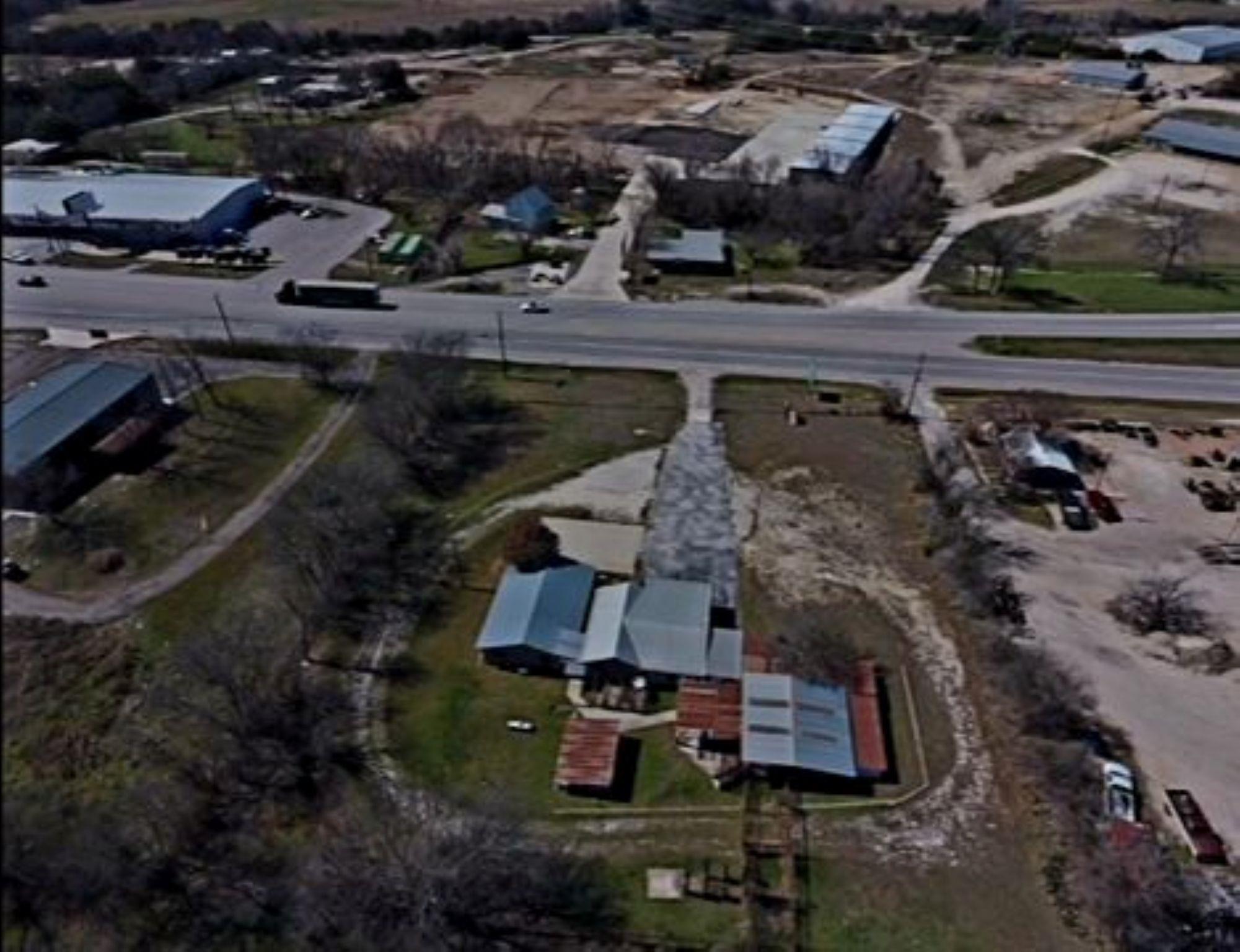 1312 N US Highway 281, Lampasas, TX 76550