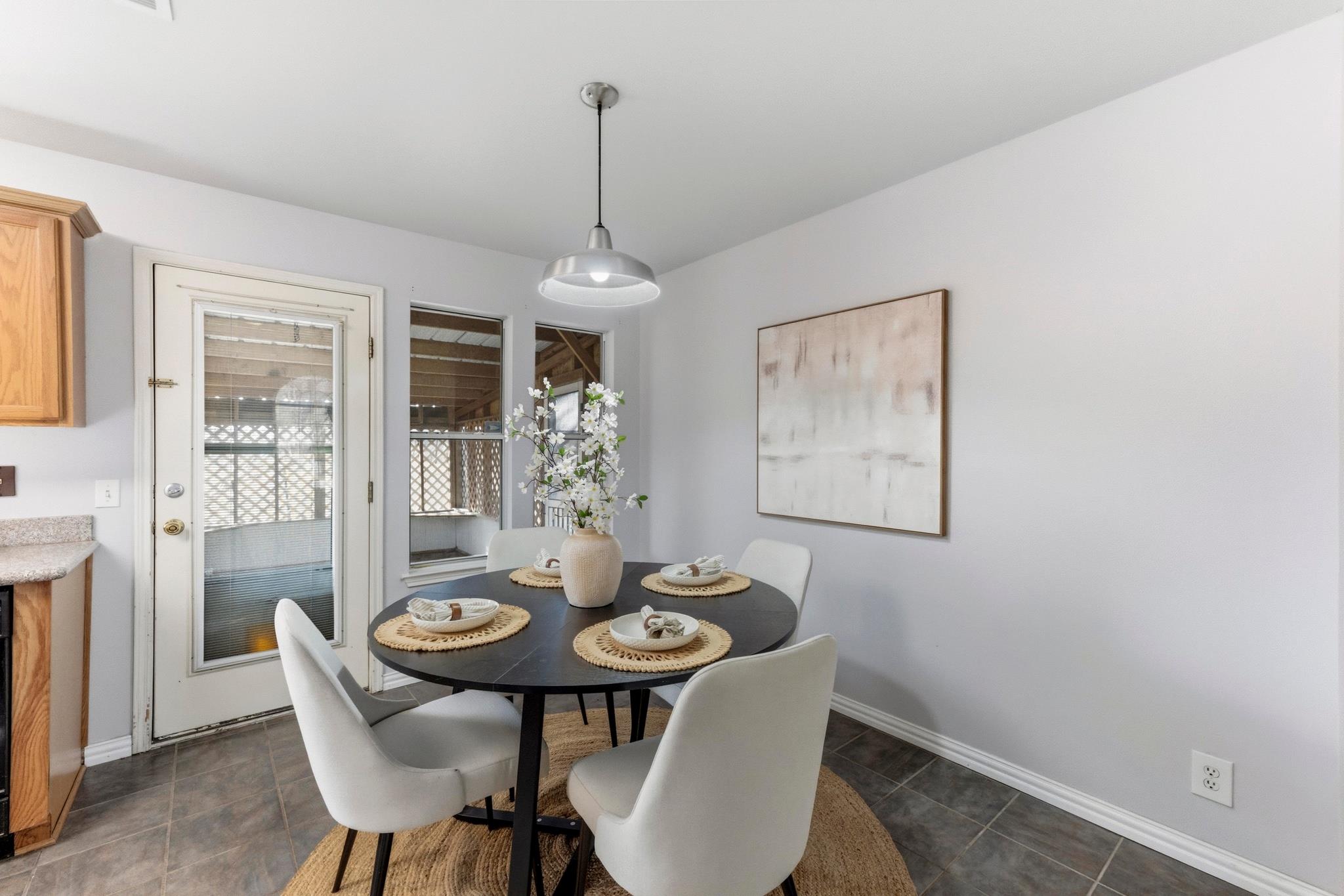 700 Faircrest Dr, Buda, TX 78610