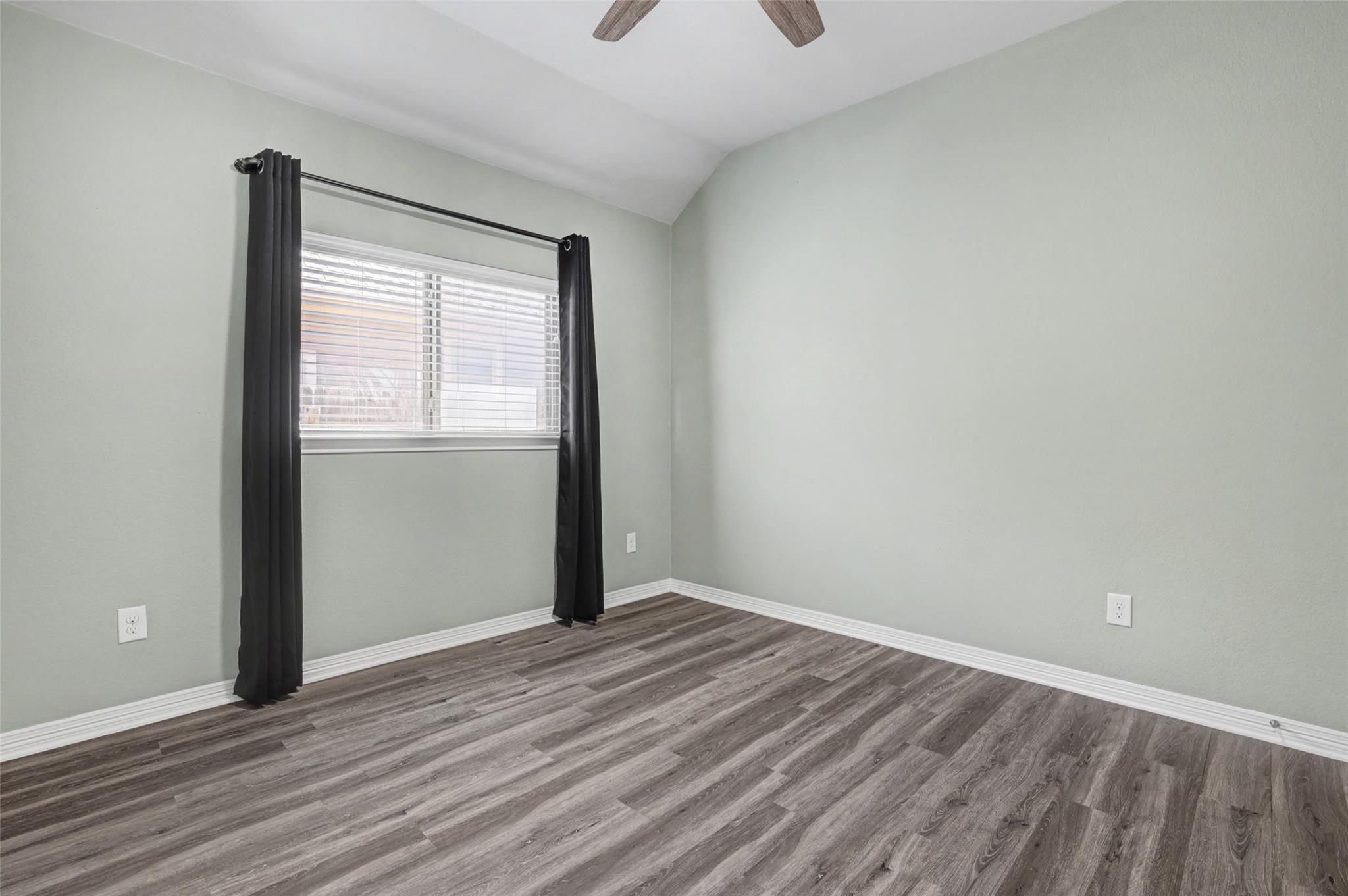 108 Finley St, Hutto, TX 78634