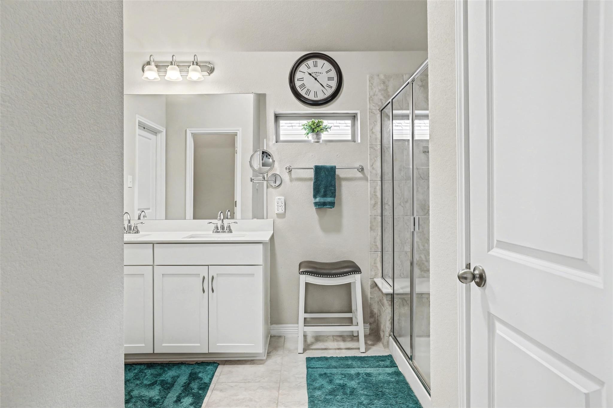 108 Finley St, Hutto, TX 78634