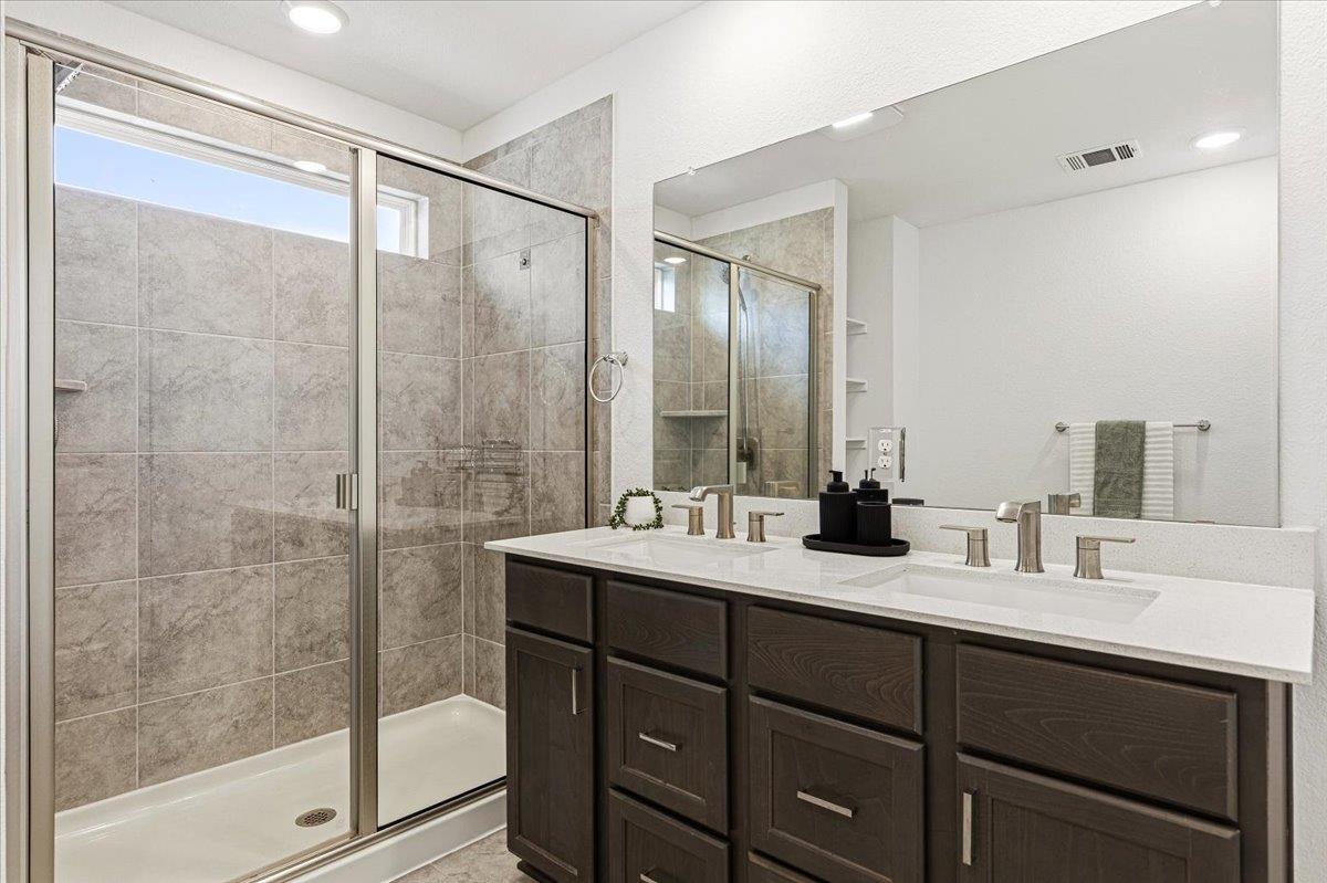 13619 Long Island Dr, Pflugerville, TX 78660