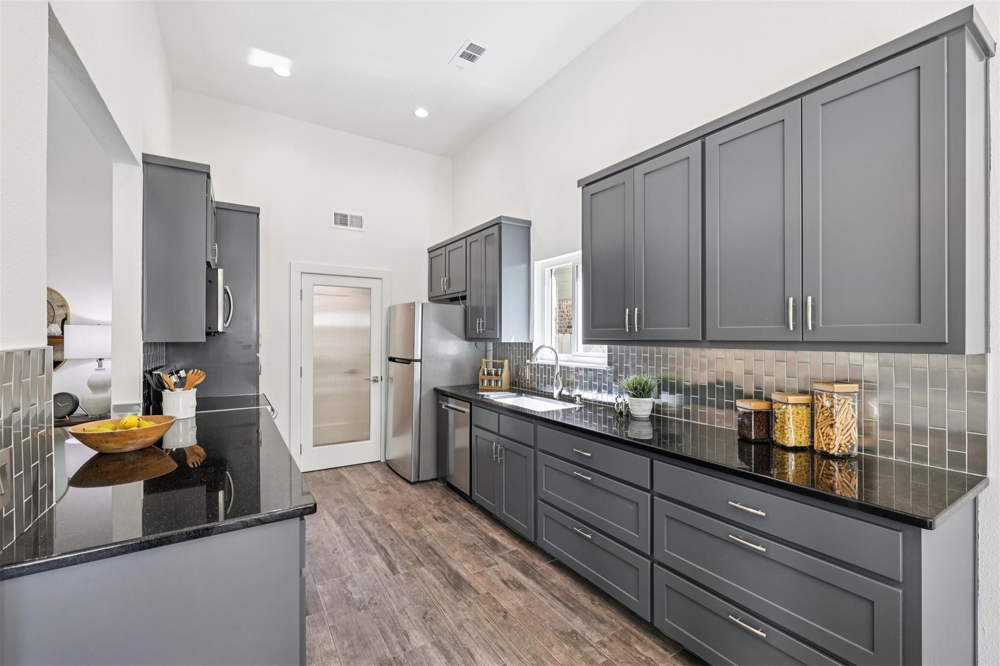 4603 Whispering Valley Dr, Austin, TX 78727