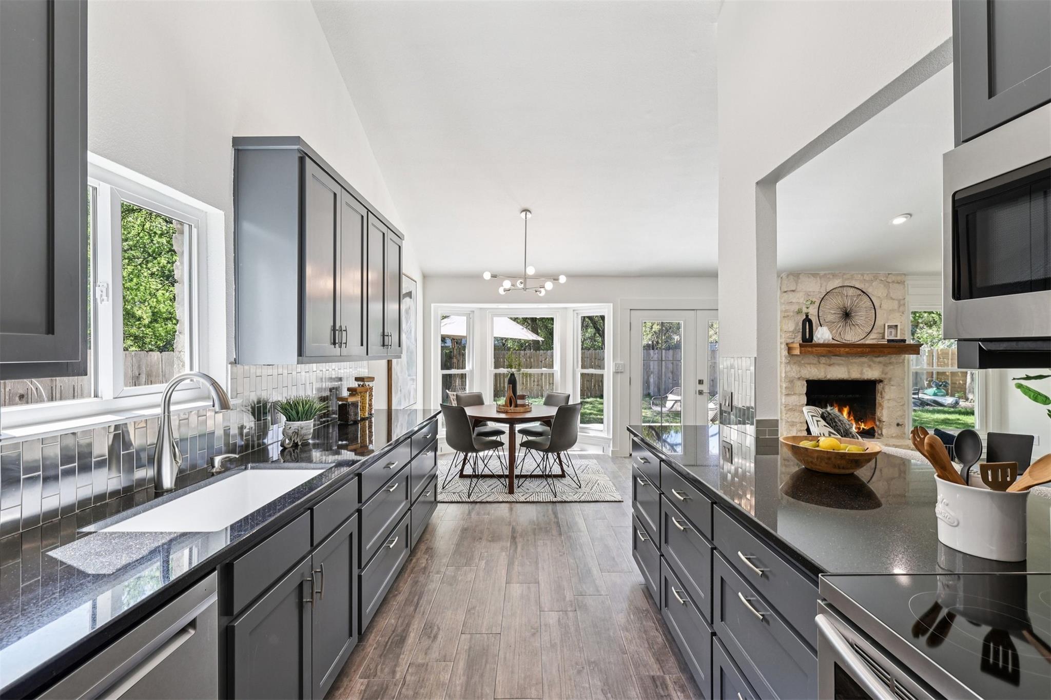 4603 Whispering Valley Dr, Austin, TX 78727