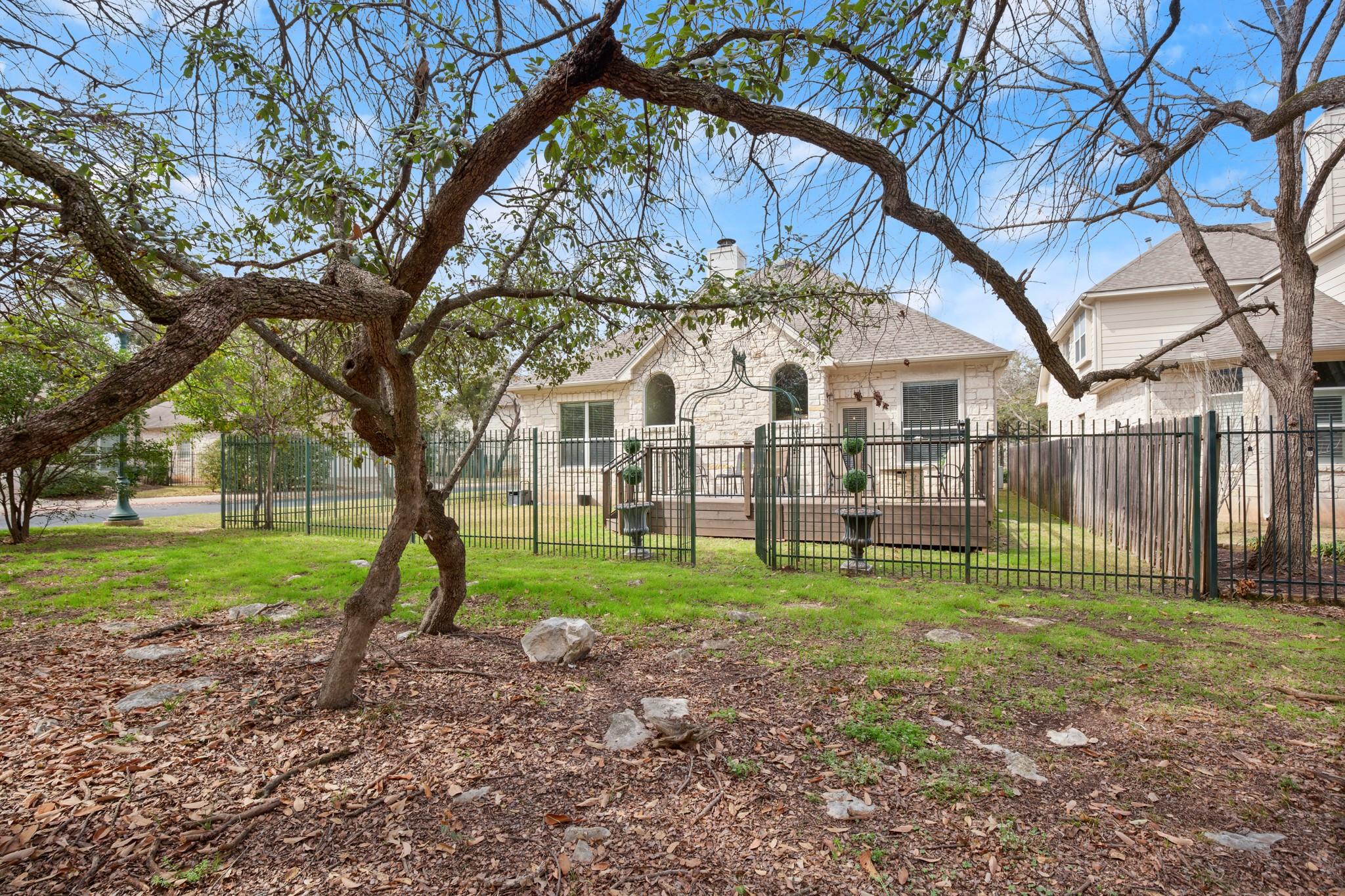 5000 Mission Oaks Blvd # 57, Austin, TX 78735