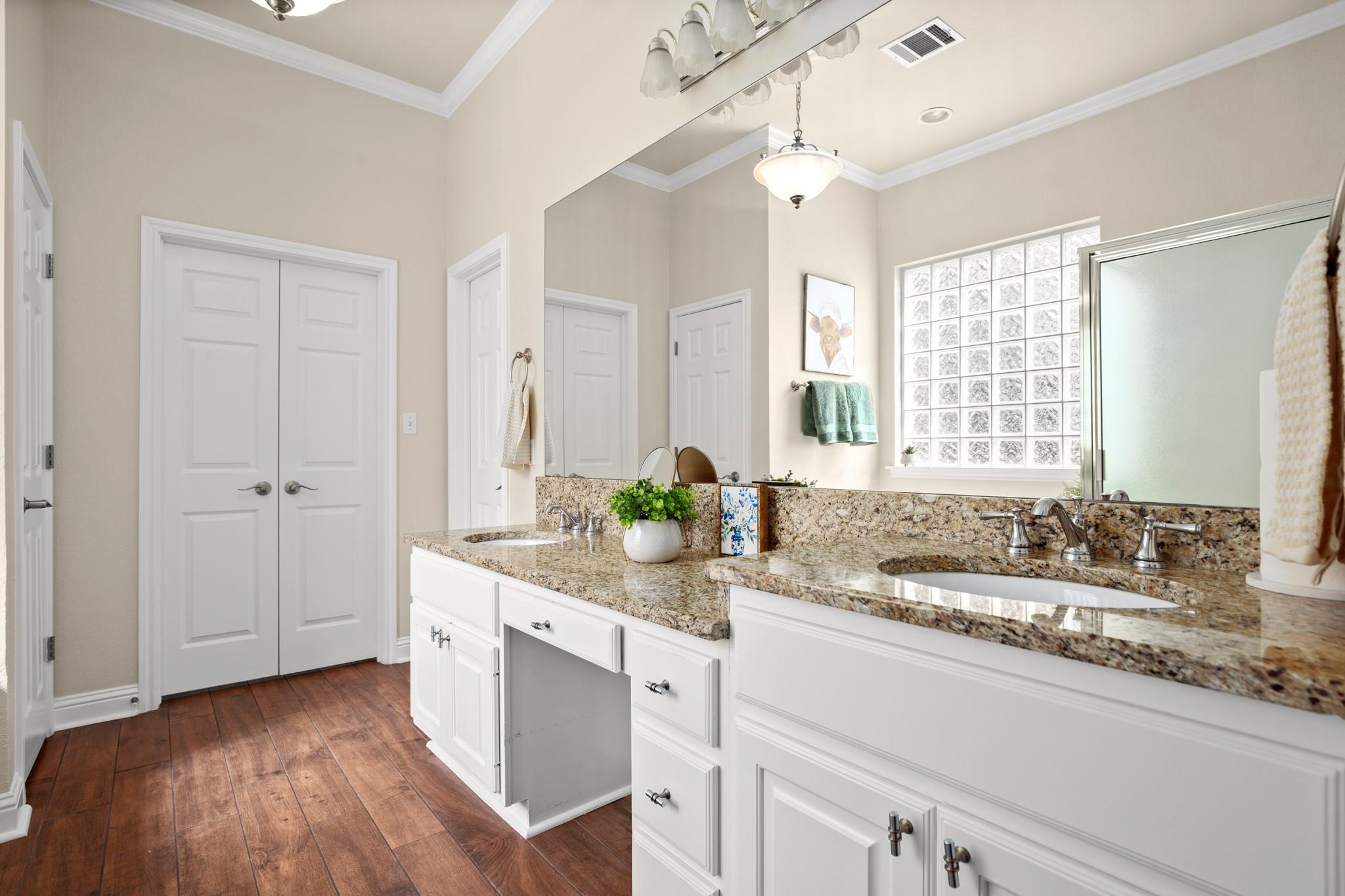 5000 Mission Oaks Blvd # 57, Austin, TX 78735