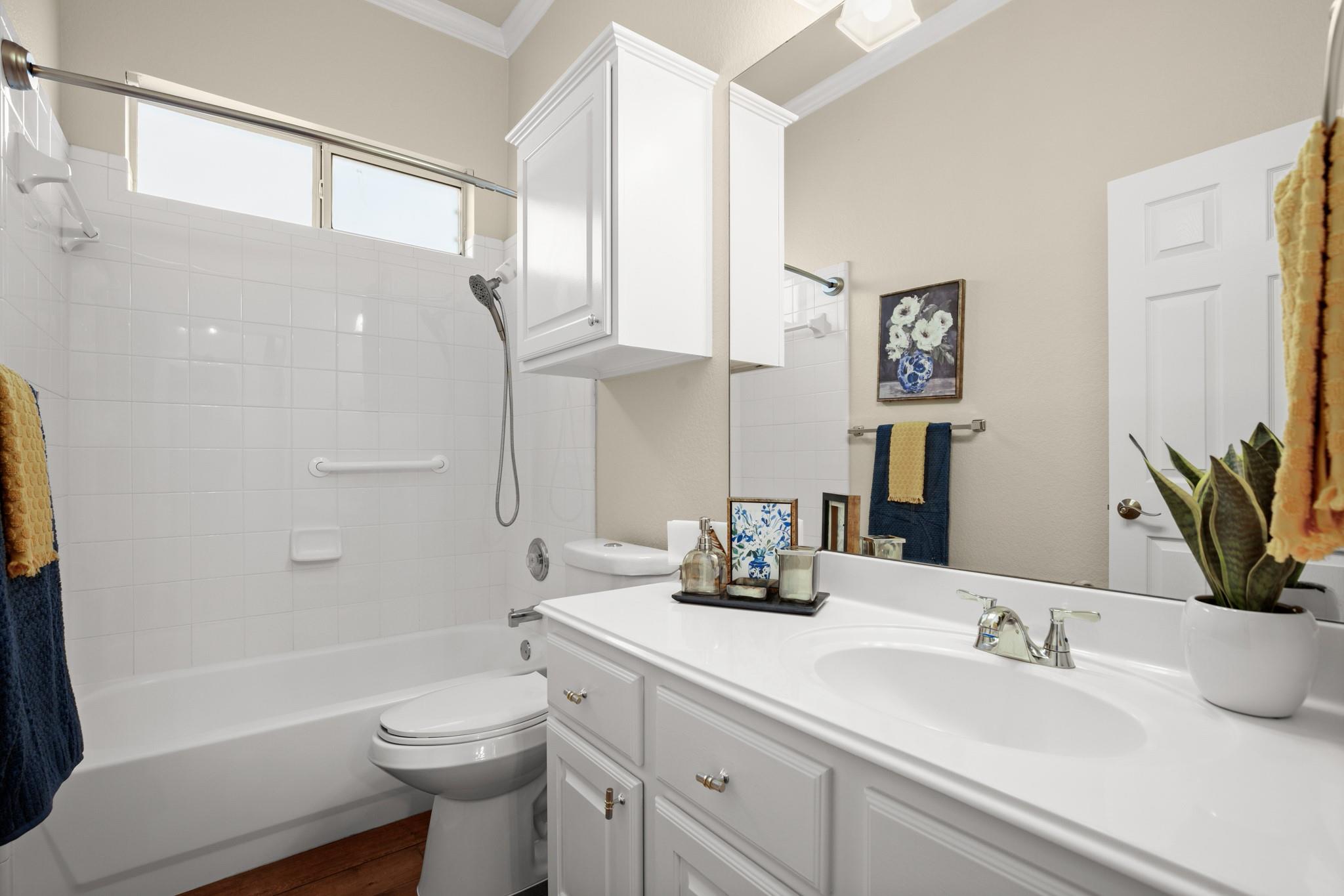 5000 Mission Oaks Blvd # 57, Austin, TX 78735