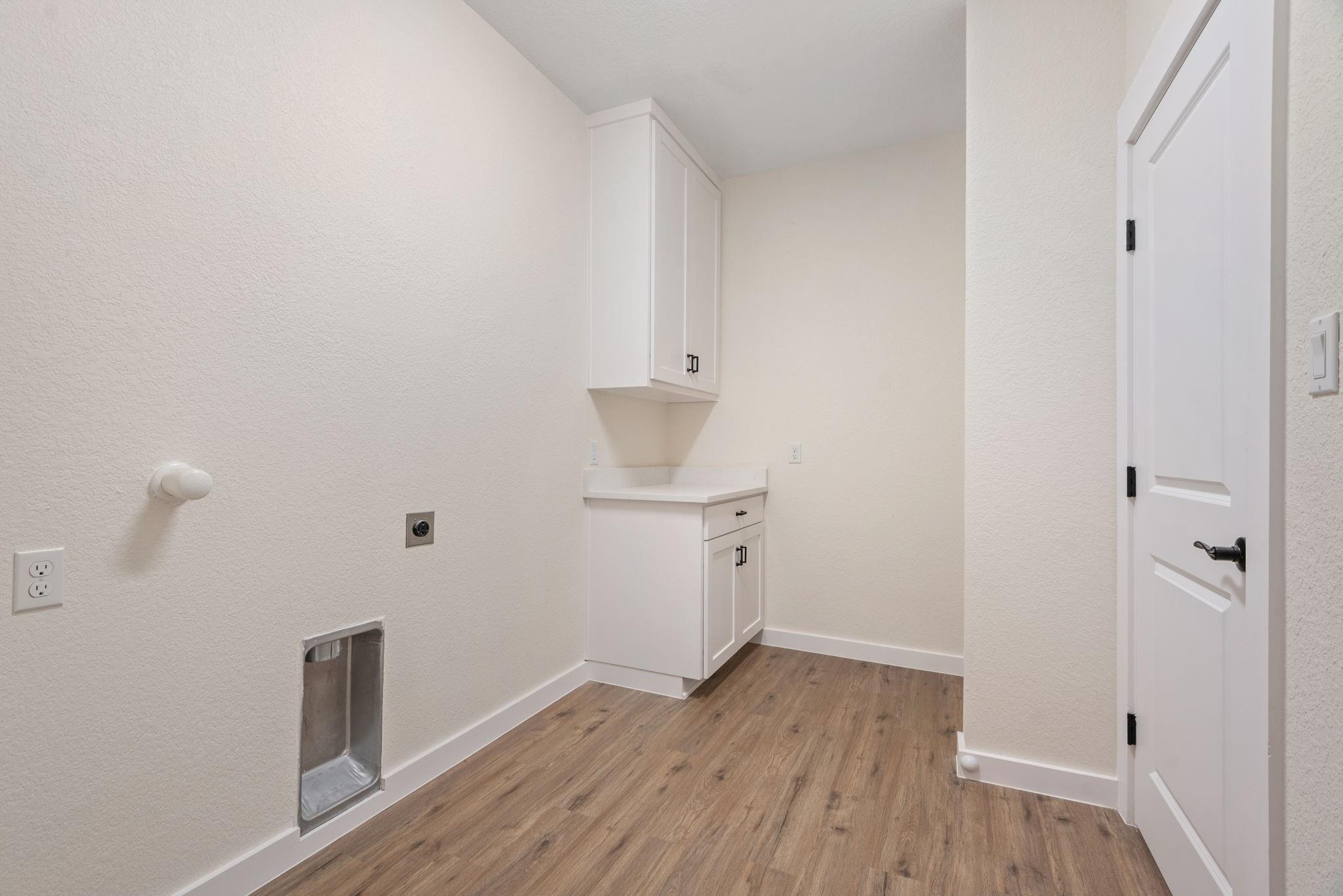 17701 Village Dr, Dripping Springs, TX 78620