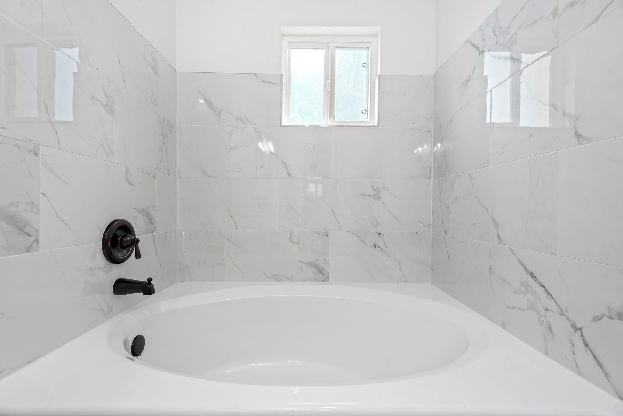 17701 Village Dr, Dripping Springs, TX 78620