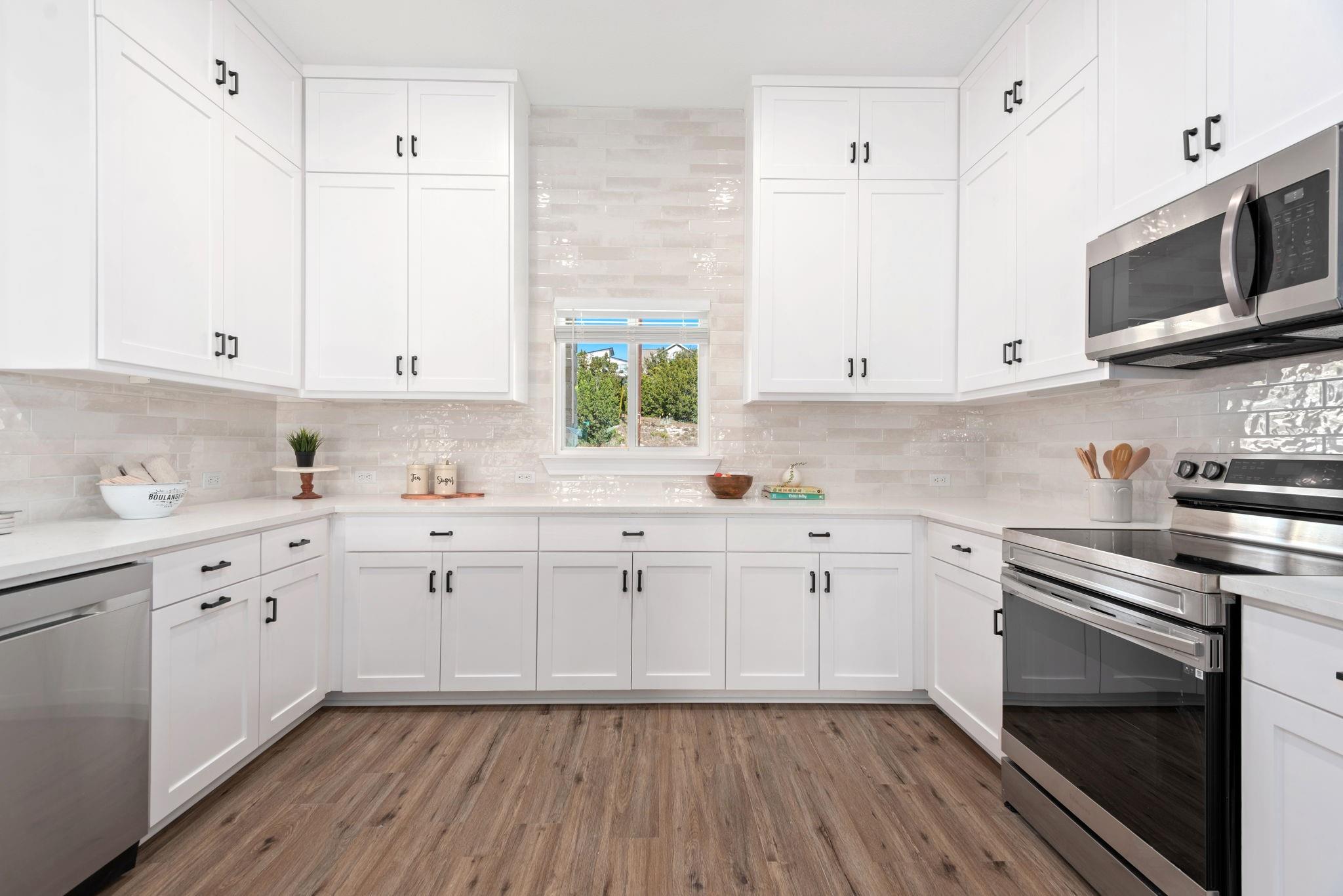 17701 Village Dr, Dripping Springs, TX 78620