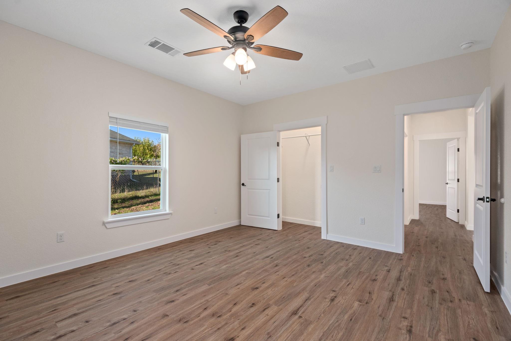 17701 Village Dr, Dripping Springs, TX 78620