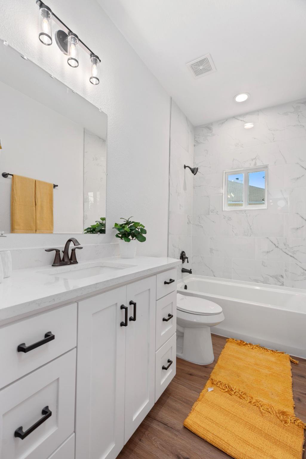 17701 Village Dr, Dripping Springs, TX 78620