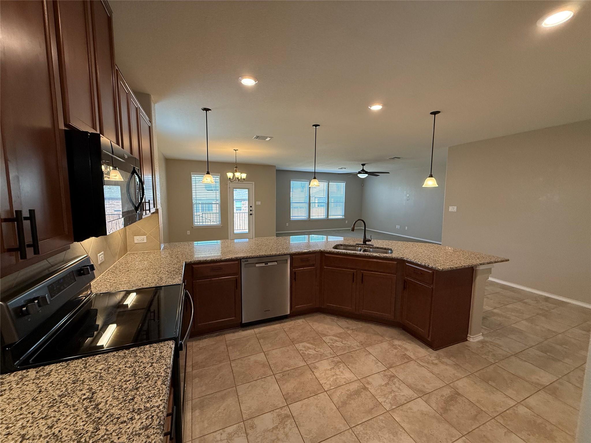 334 Reunion Ln, Georgetown, TX 78626