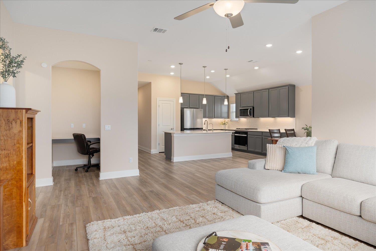 113 Muddy Creek Way, Kyle, TX 78640