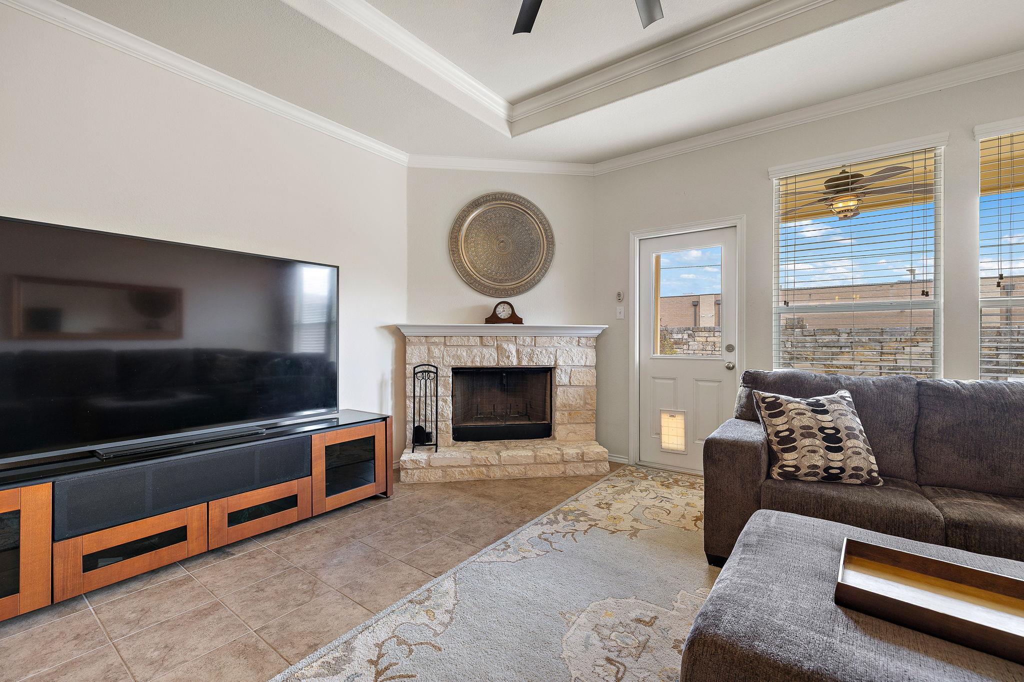 528 Hoot Owl Ln S, Leander, TX 78641