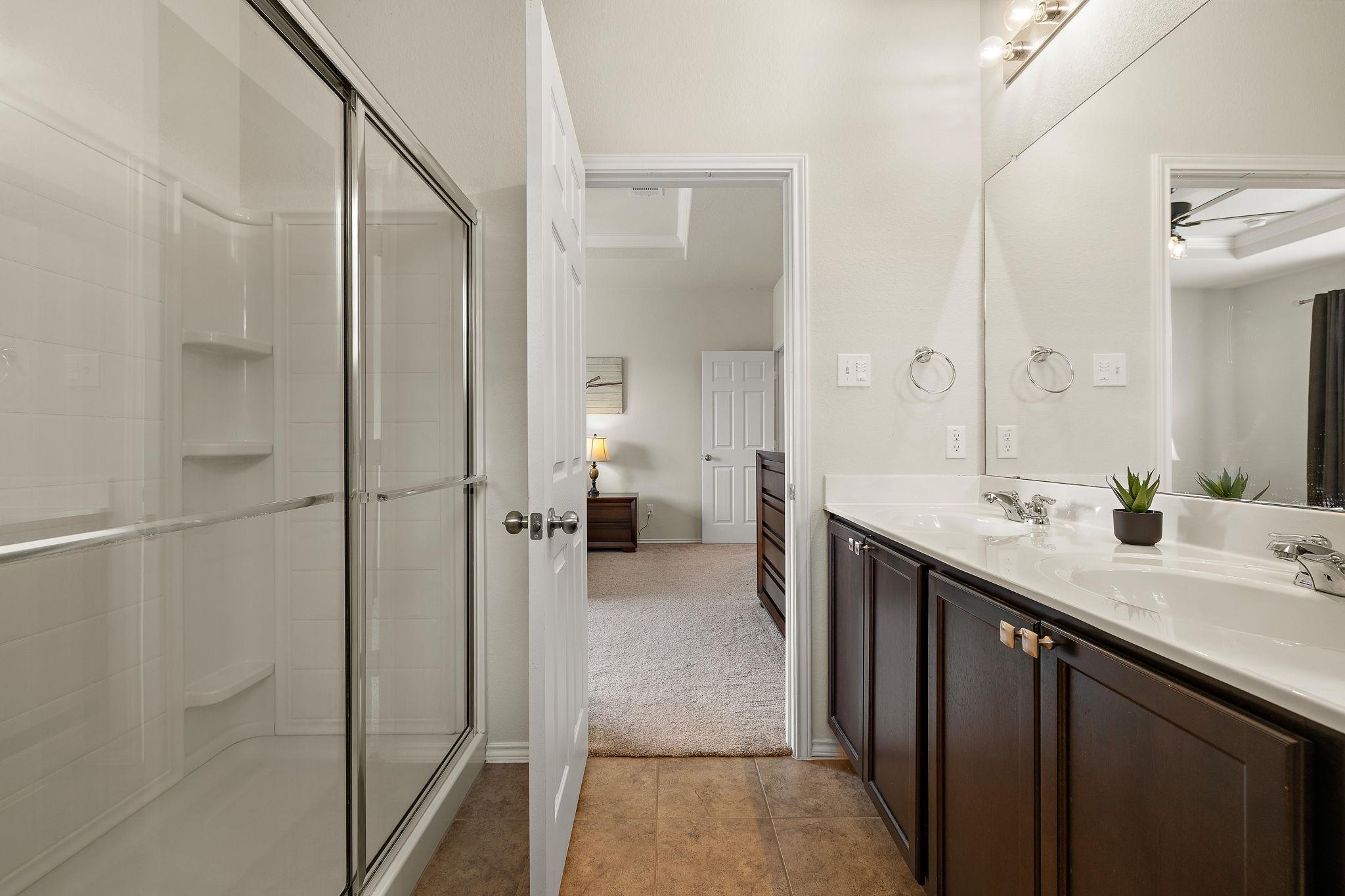 528 Hoot Owl Ln S, Leander, TX 78641