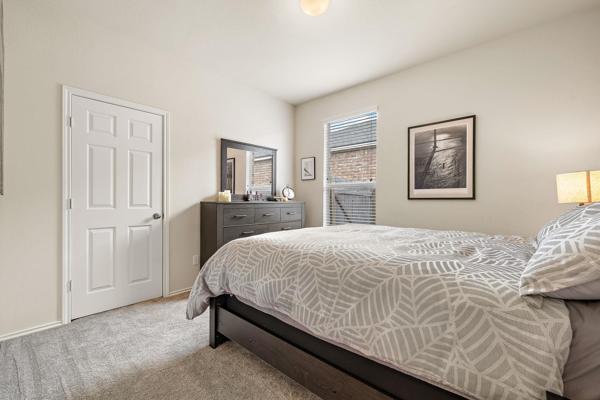 528 Hoot Owl Ln S, Leander, TX 78641