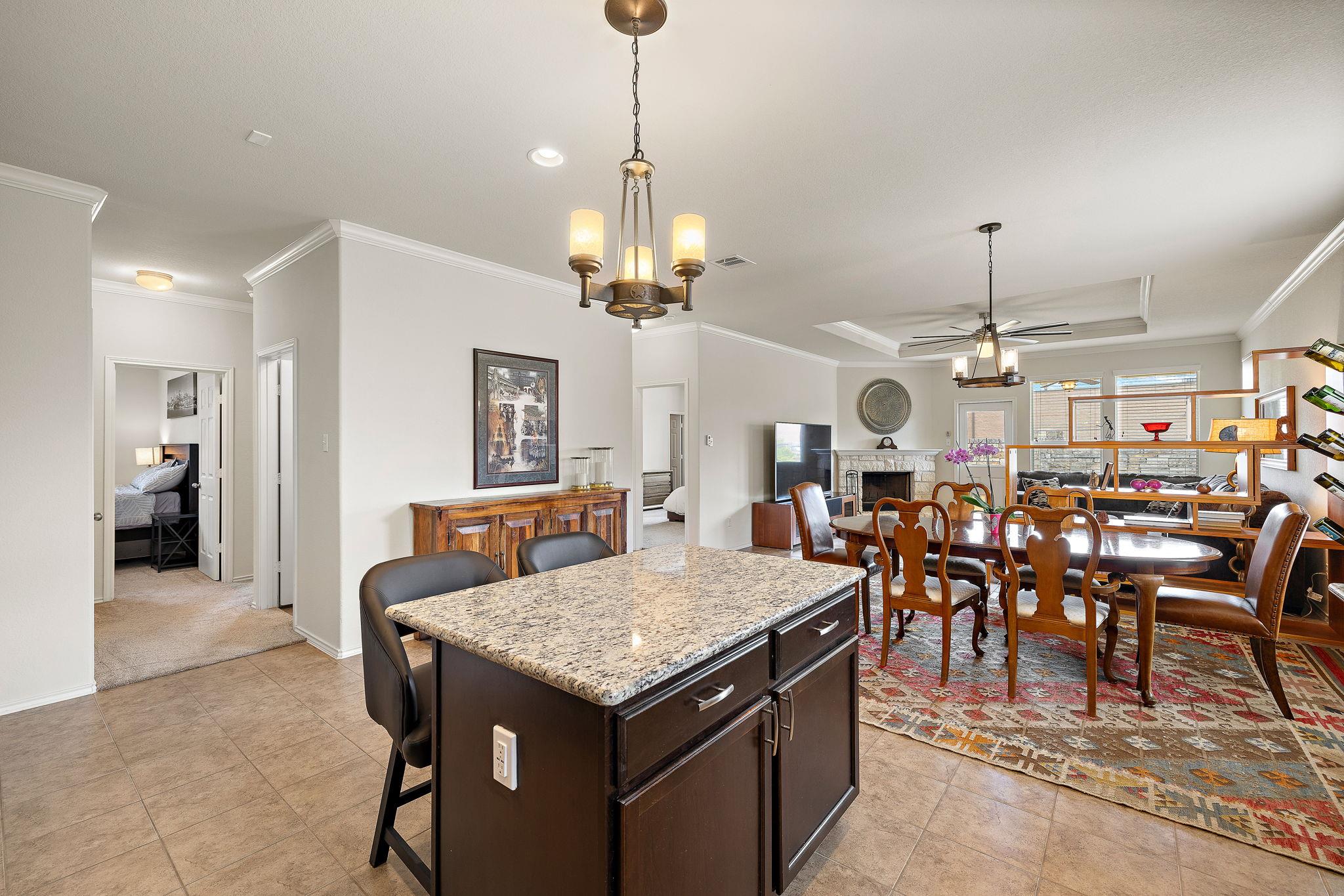 528 Hoot Owl Ln S, Leander, TX 78641