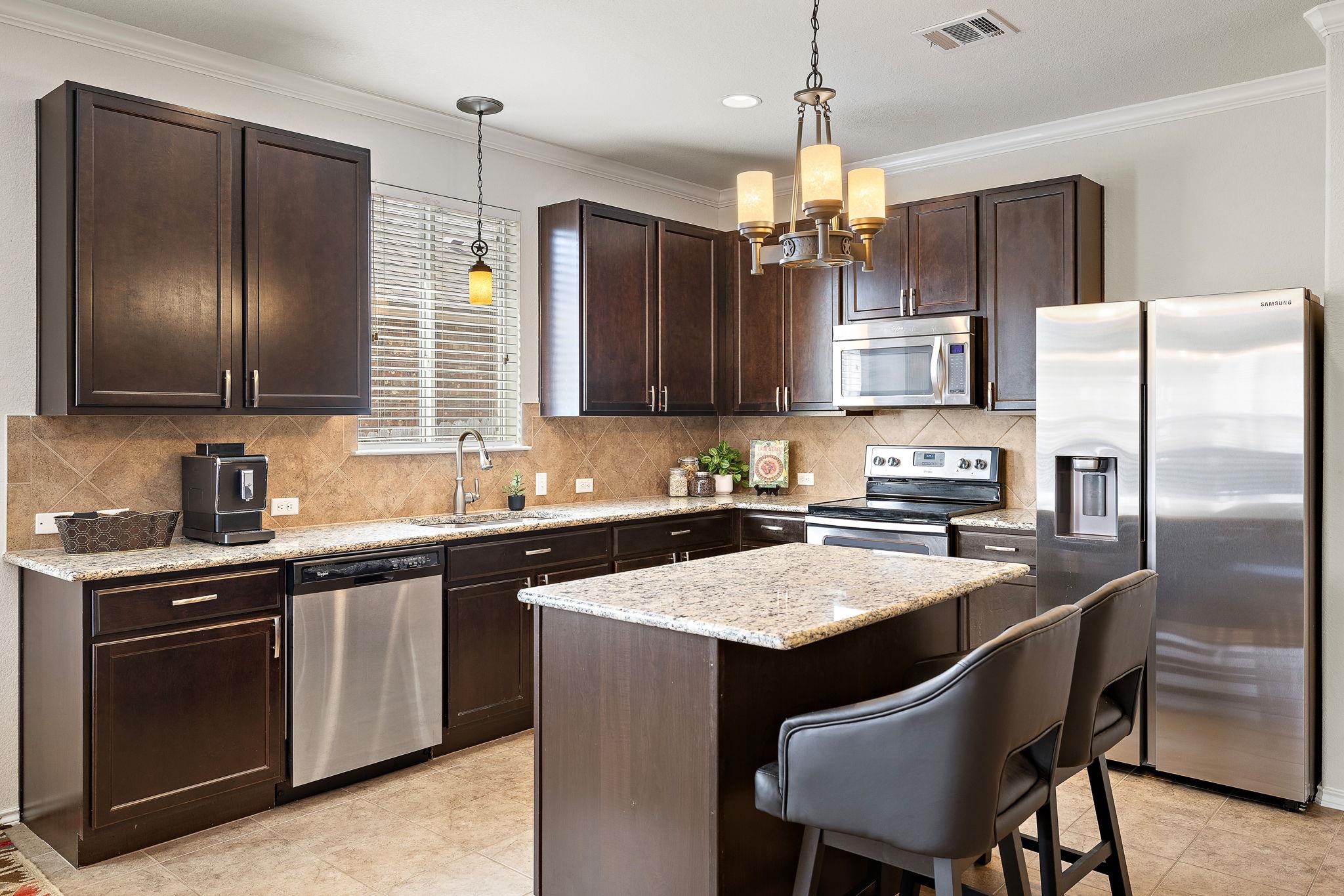 528 Hoot Owl Ln S, Leander, TX 78641