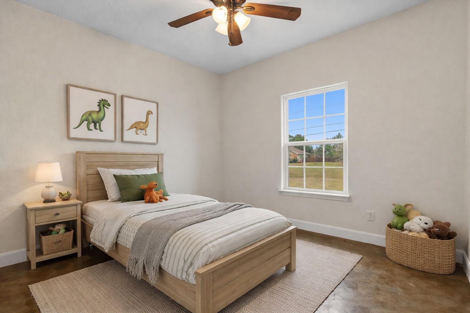 207 Cardinal Loop, Paige, TX 78659