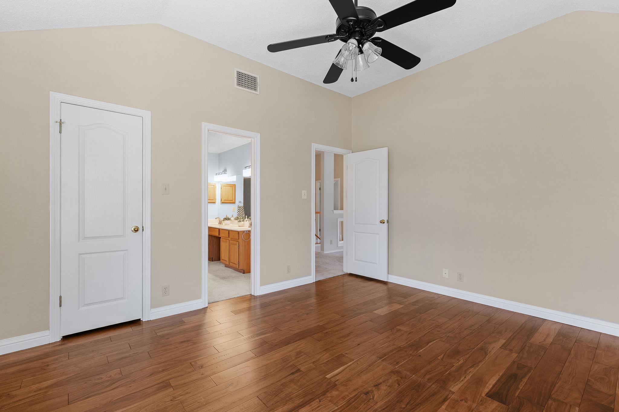 1300 Roadrunner Dr, Cedar Park, TX 78613