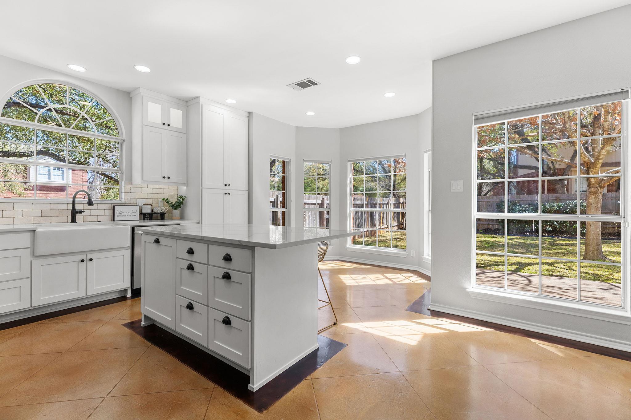 1300 Roadrunner Dr, Cedar Park, TX 78613