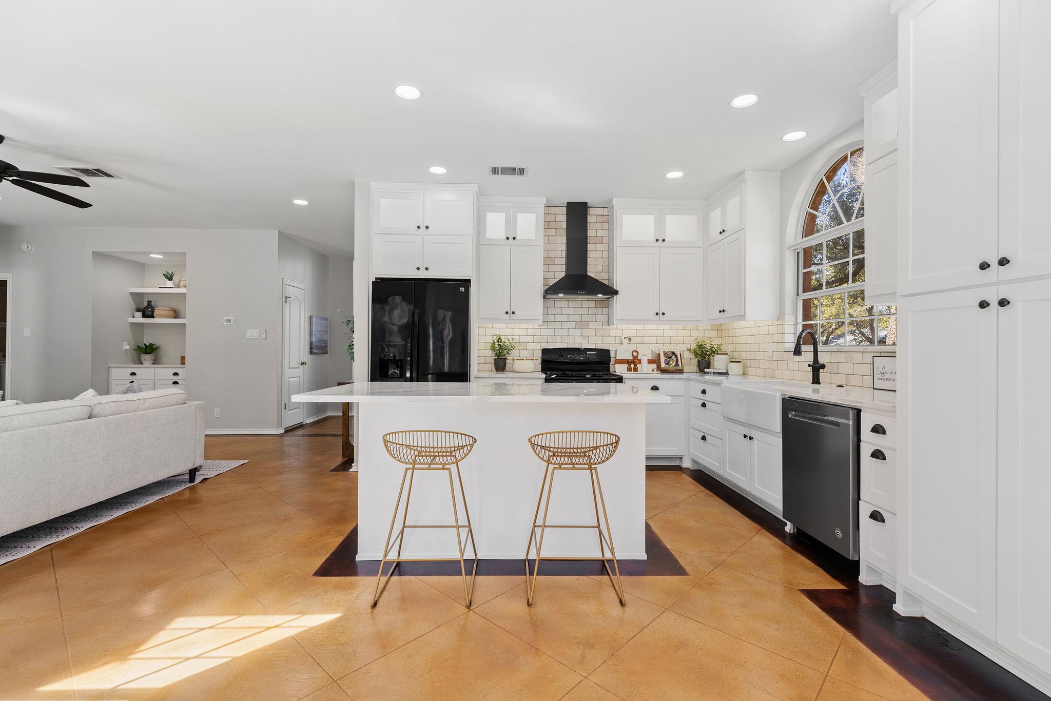 1300 Roadrunner Dr, Cedar Park, TX 78613