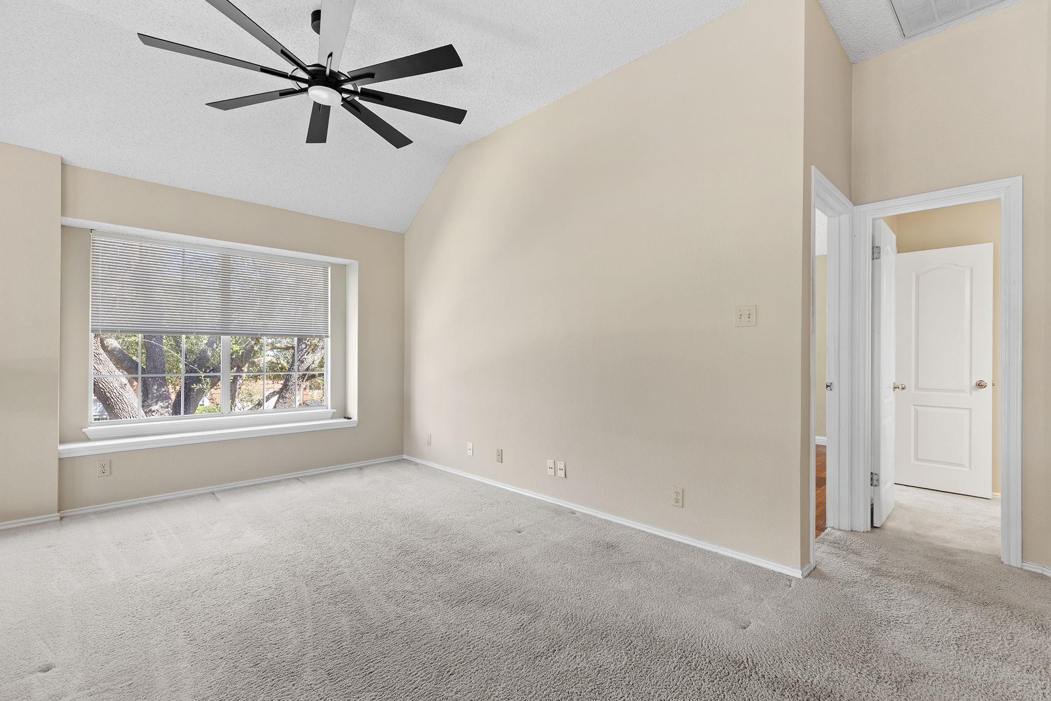 1300 Roadrunner Dr, Cedar Park, TX 78613