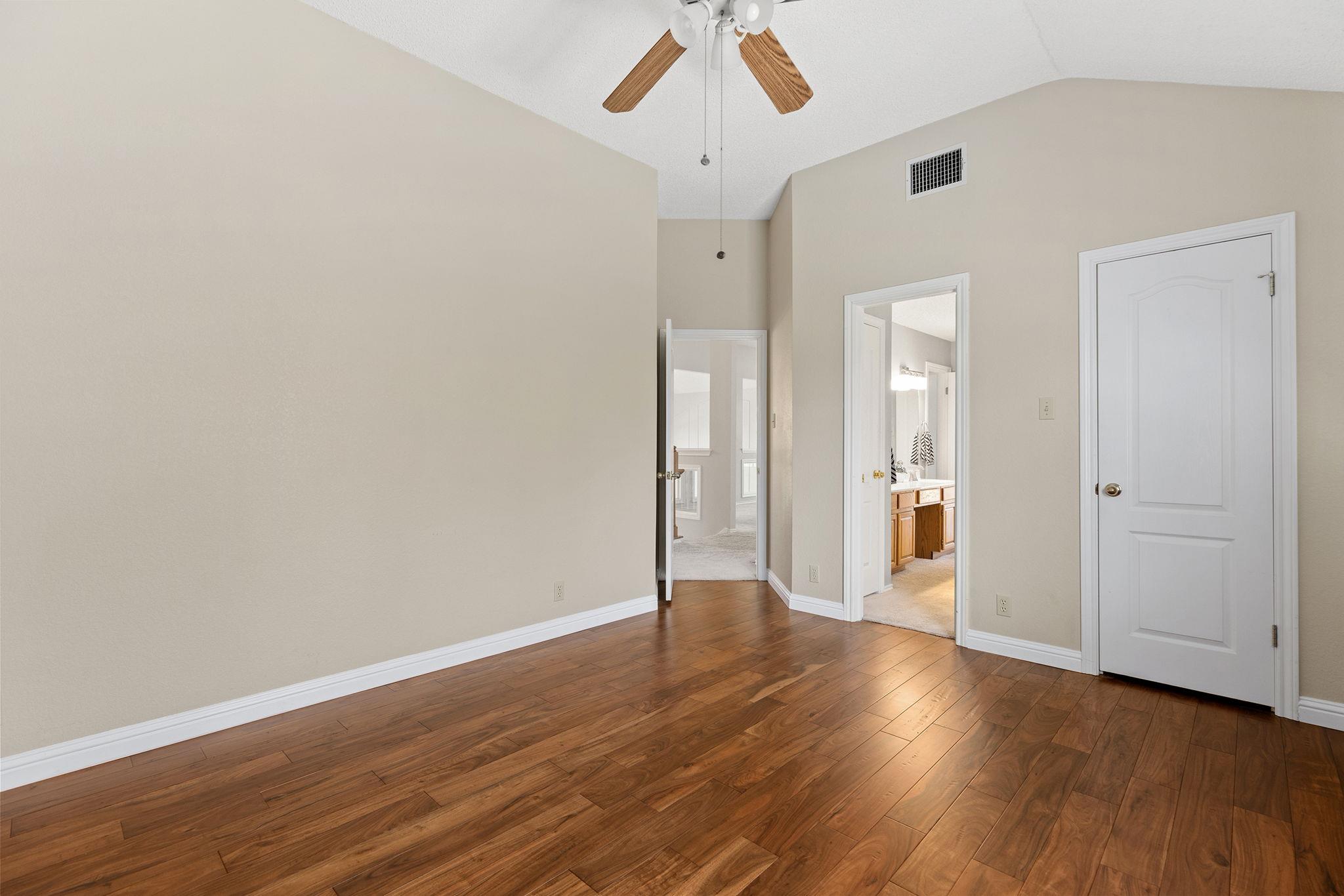 1300 Roadrunner Dr, Cedar Park, TX 78613