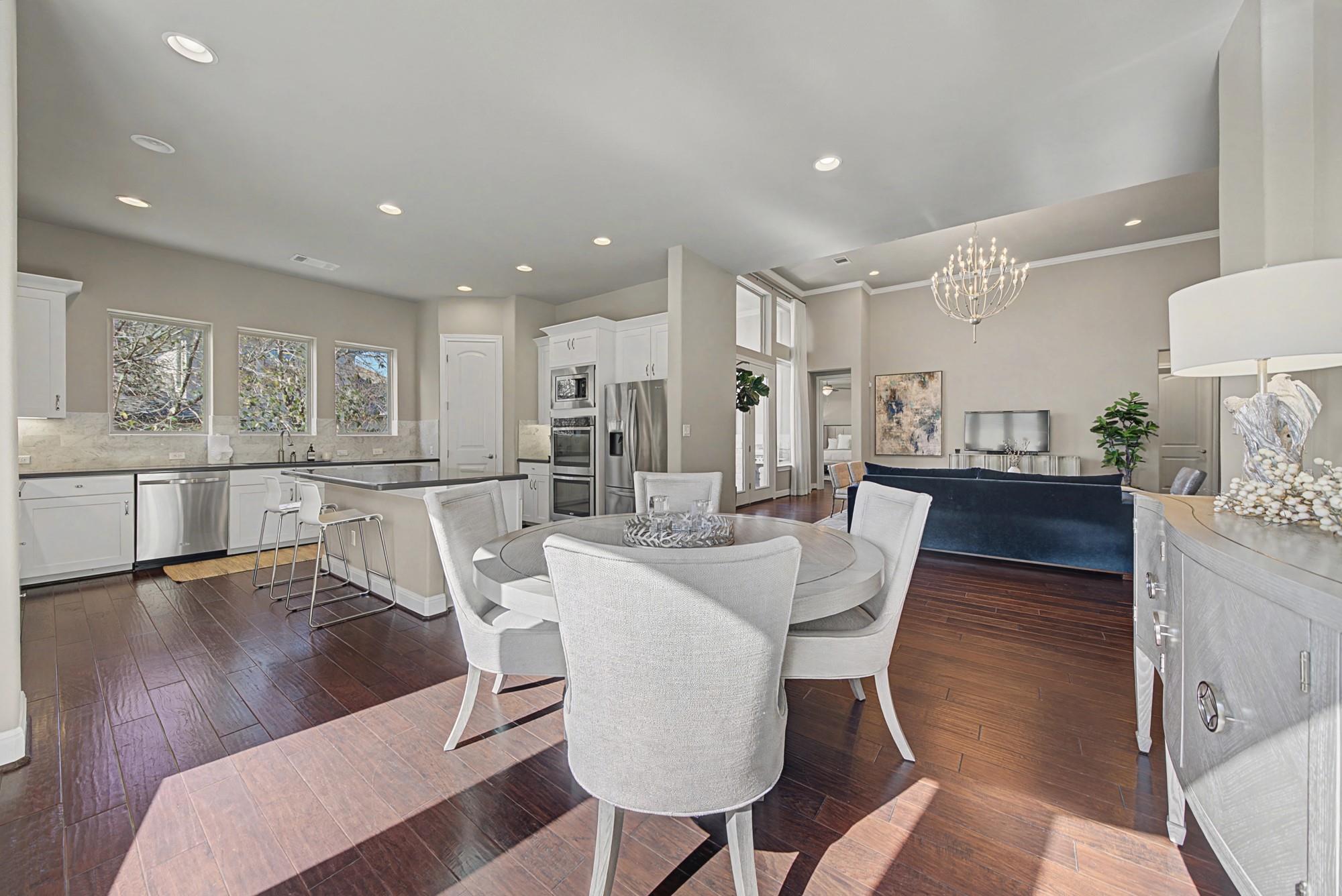 16024 La Rosa Dr, Bee Cave, TX 78738