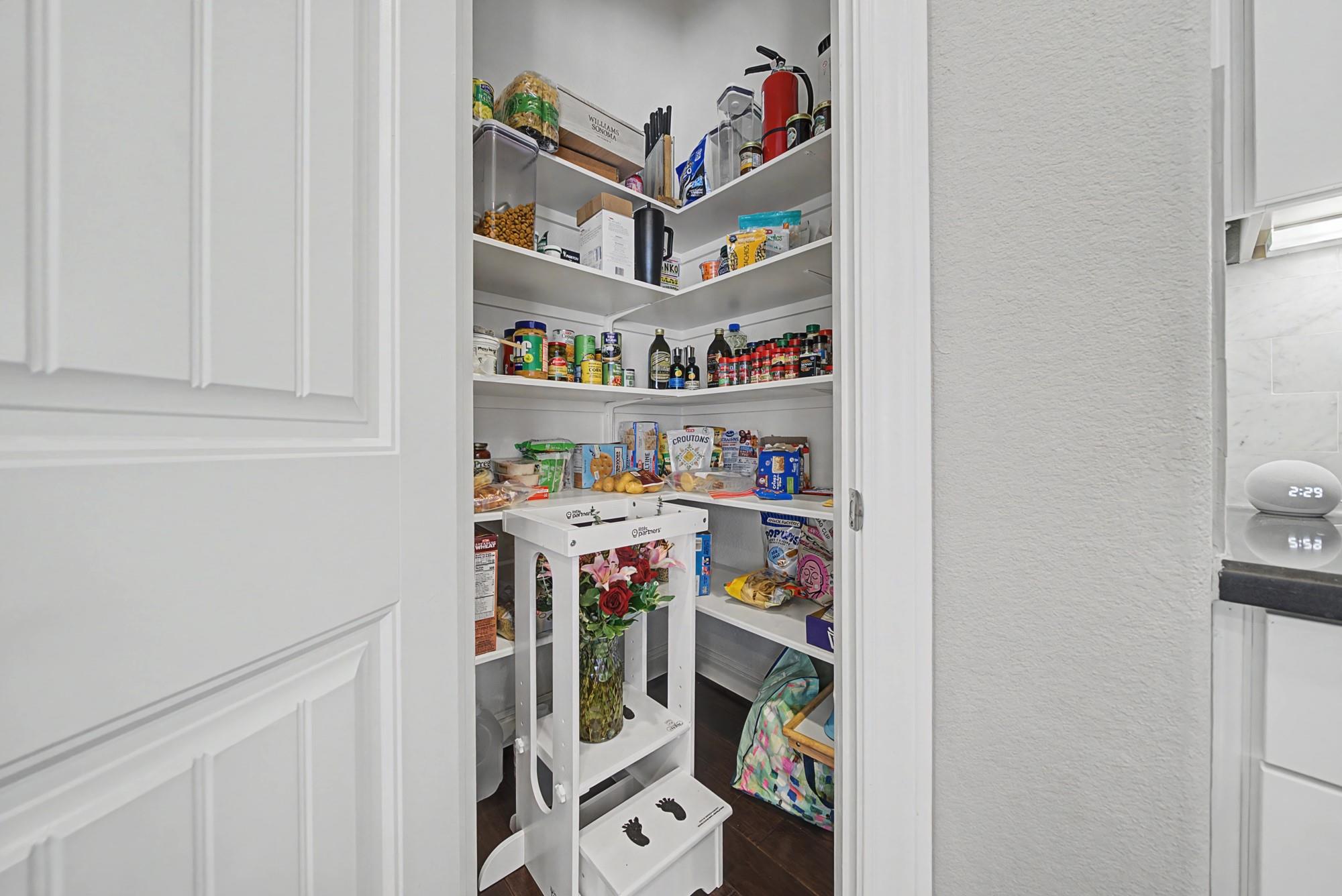 16024 La Rosa Dr, Bee Cave, TX 78738