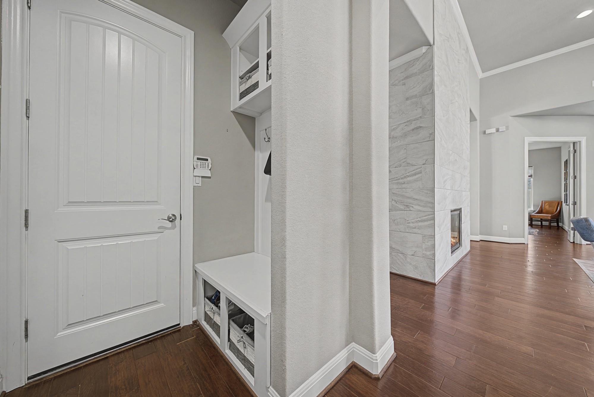 16024 La Rosa Dr, Bee Cave, TX 78738