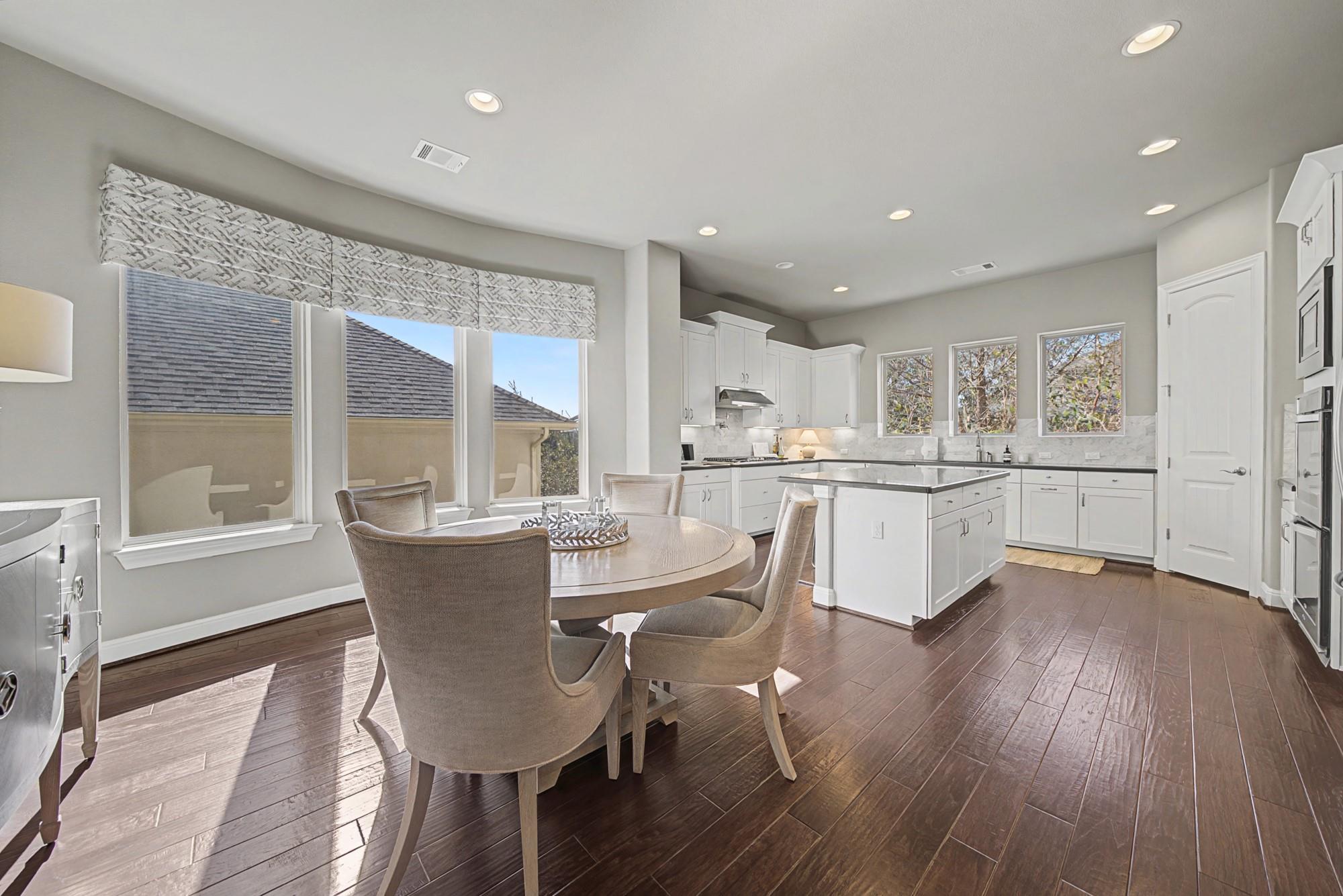 16024 La Rosa Dr, Bee Cave, TX 78738