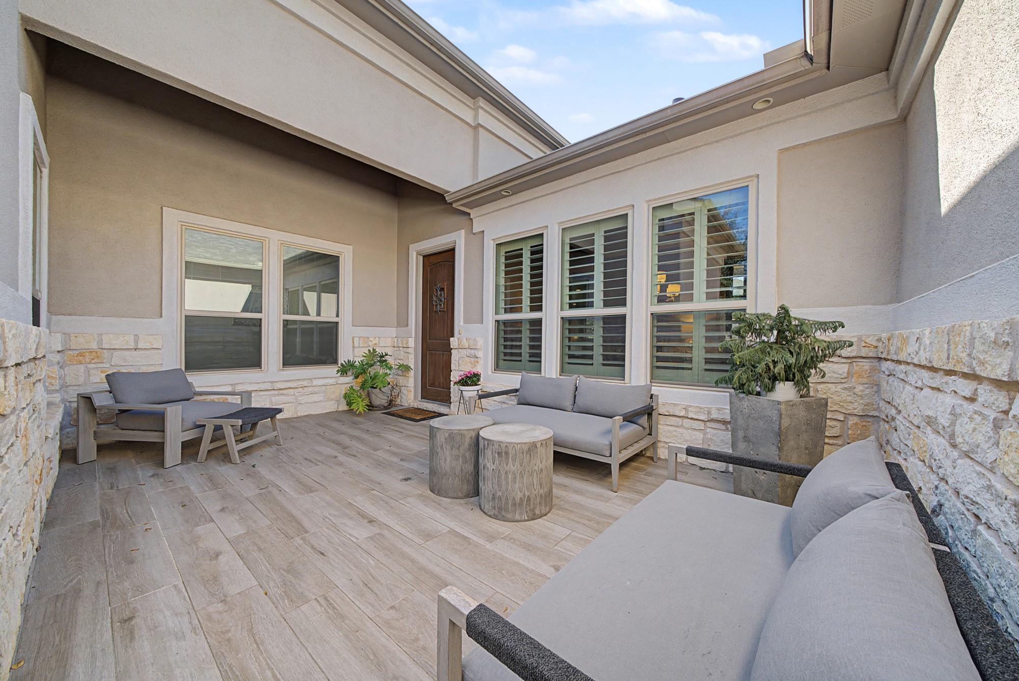 16024 La Rosa Dr, Bee Cave, TX 78738