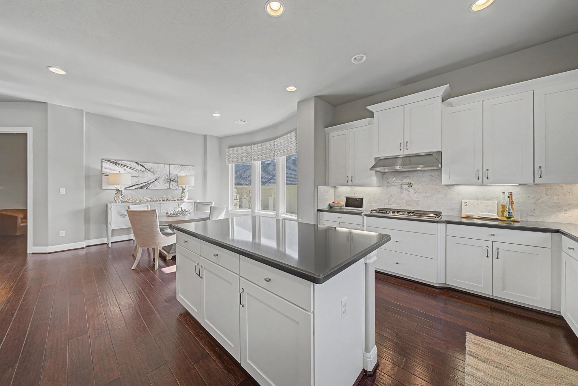 16024 La Rosa Dr, Bee Cave, TX 78738