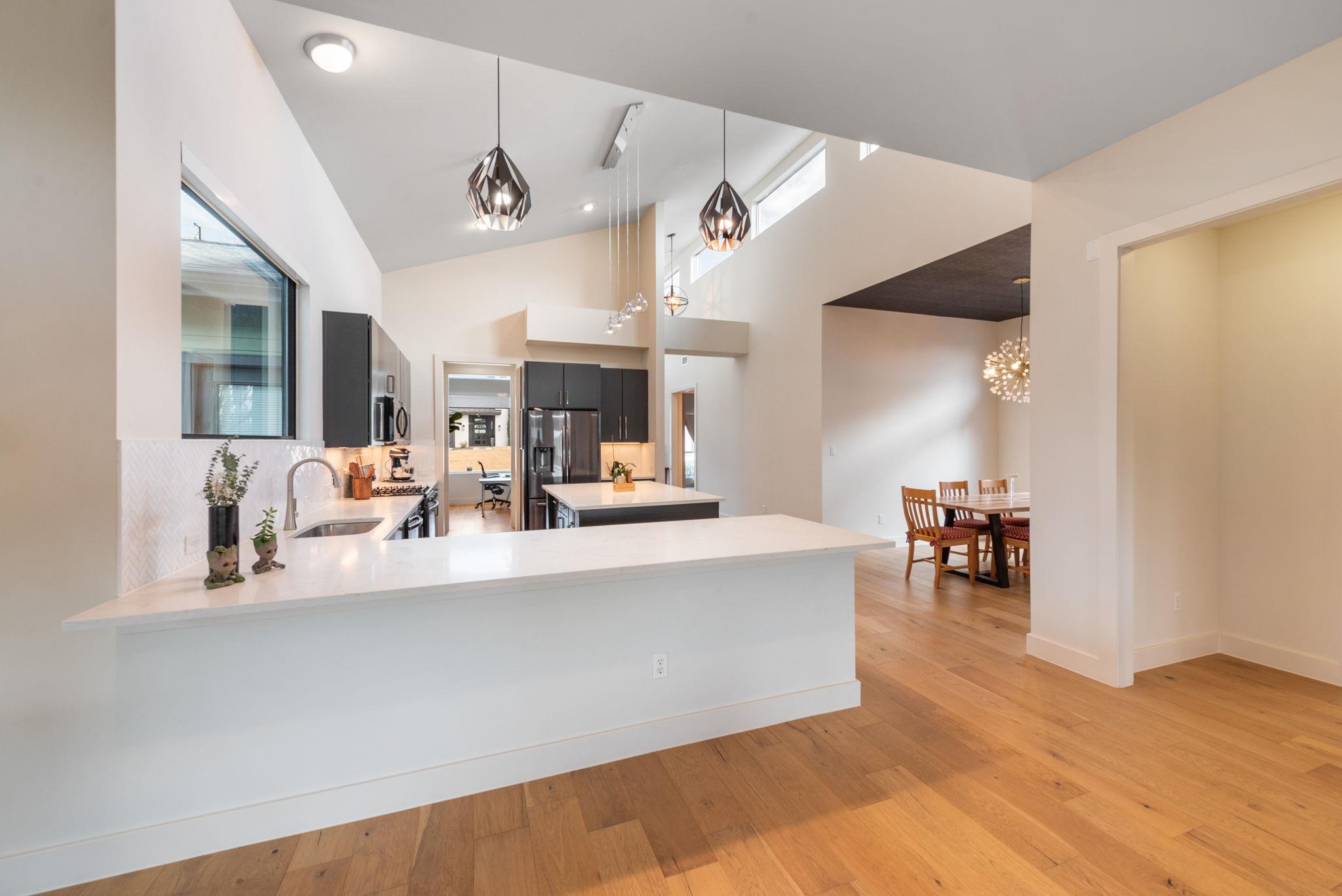 3006 Garden Villa Ln, Austin, TX 78704