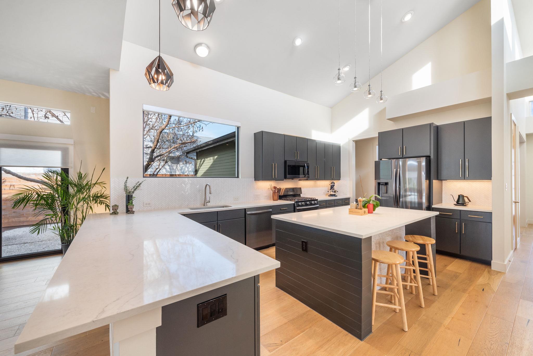 3006 Garden Villa Ln, Austin, TX 78704