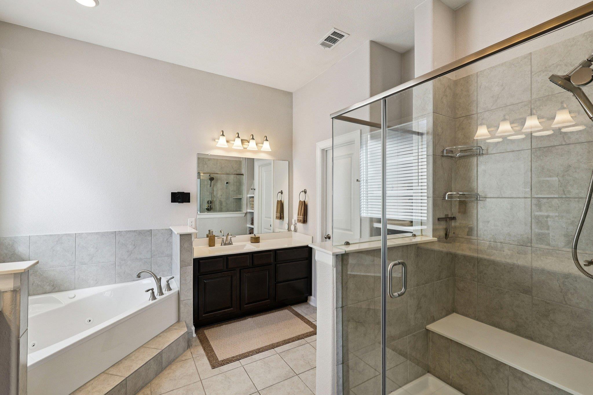 207 Wild Pecan Loop, Buda, TX 78610