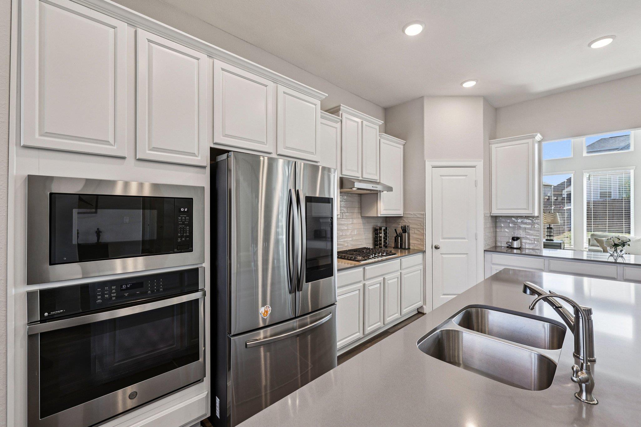 207 Wild Pecan Loop, Buda, TX 78610