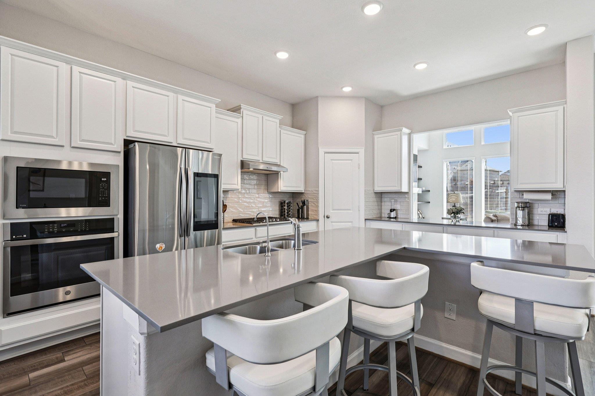 207 Wild Pecan Loop, Buda, TX 78610