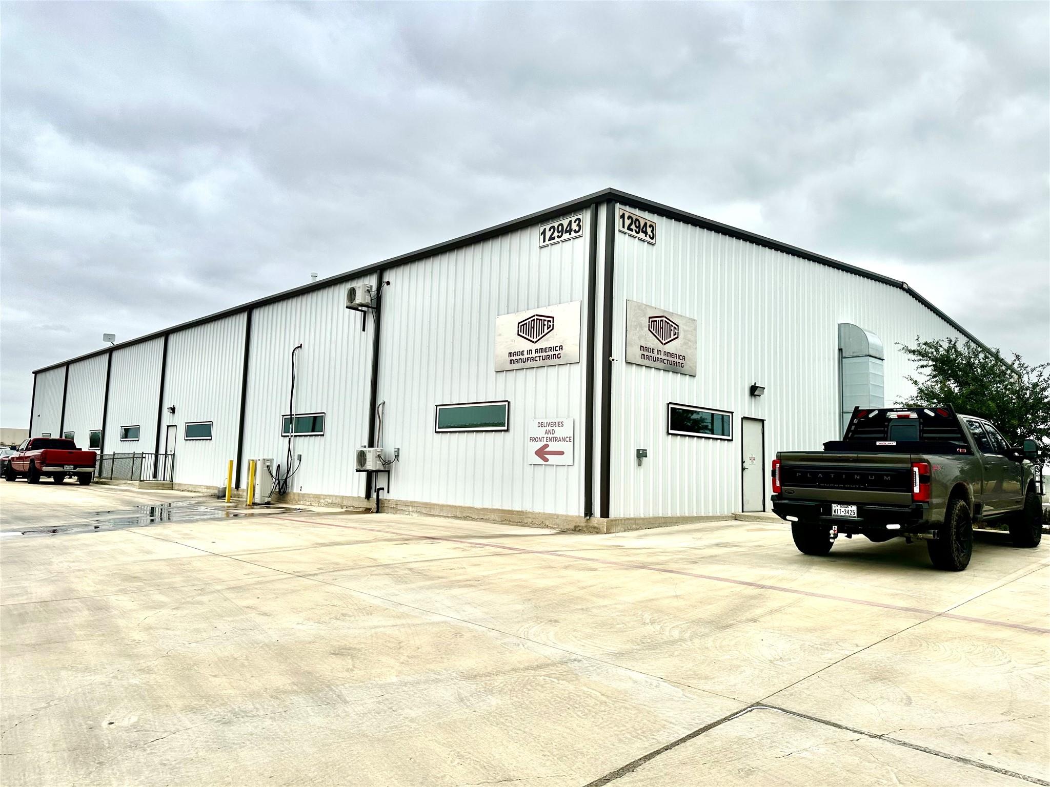 12943 Wright Rd, Buda, TX 78610