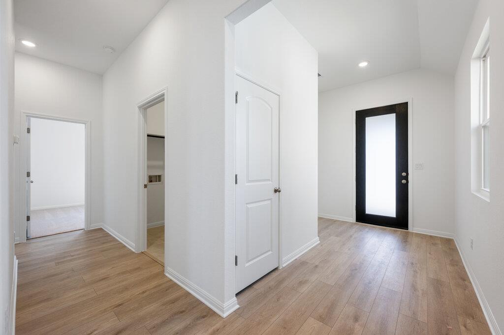 121 Knockout Rose Dr, San Marcos, TX 78666