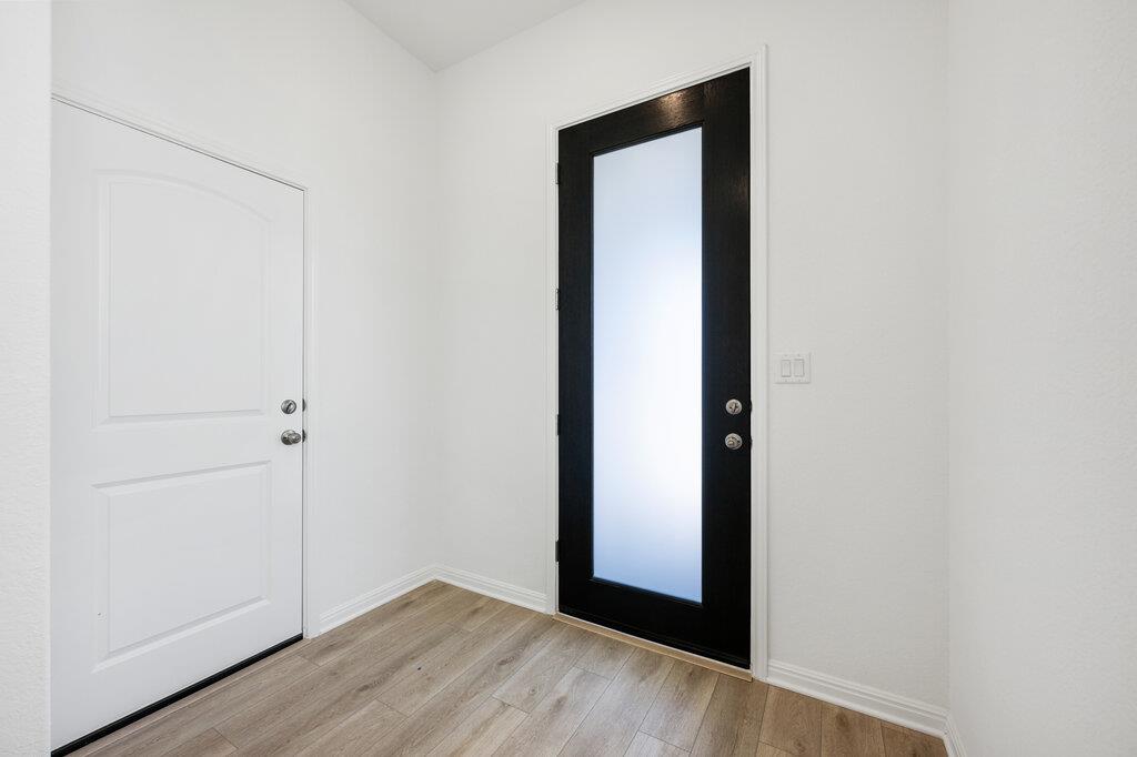 121 Knockout Rose Dr, San Marcos, TX 78666