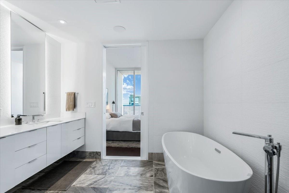 301 West Ave # 4105, Austin, TX 78701